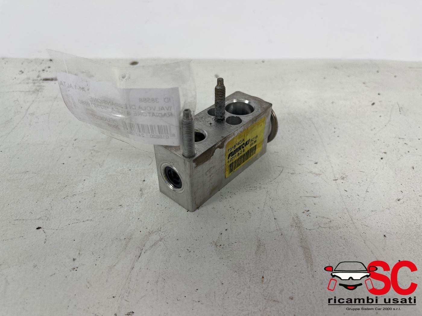 Valvola Radiatore Stufa Peugeot 2008 1623219680 - 38588 Valvola Radiatore Stufa Peugeot 2008 1623219680 - 38588