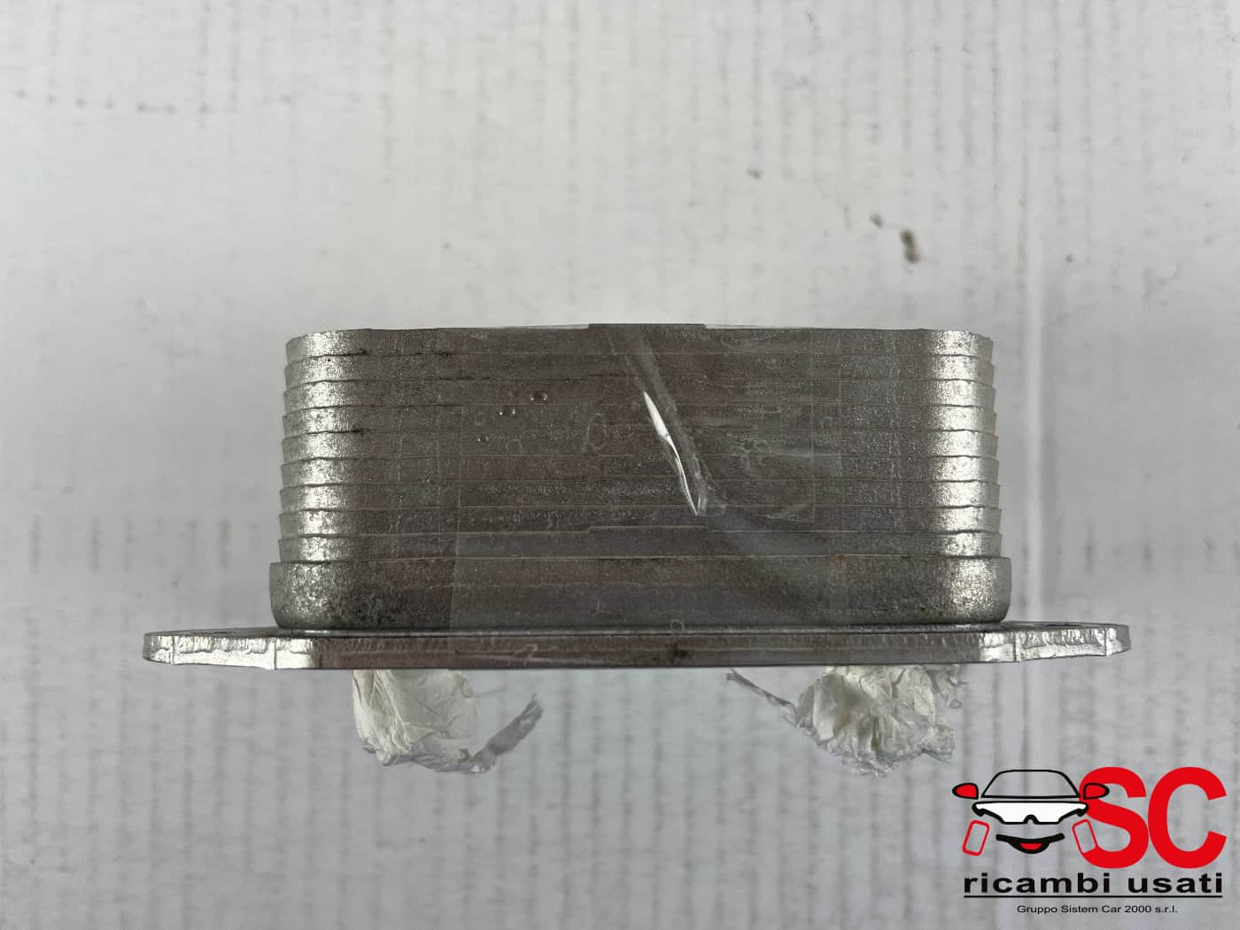 Radiatore Olio Audi A3 8y 1.4 Ibrida 04E117021L - 41645 Radiatore Olio Audi A3 8y 1.4 Ibrida 04E117021L - 41645