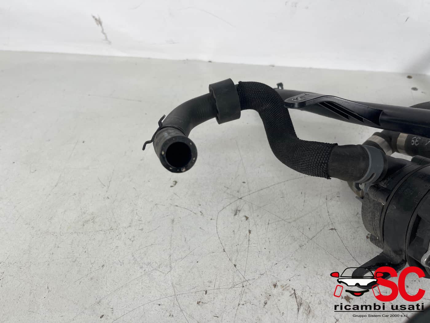 Pompa Liquido Raffreddamento Audi A3 1.4 Ibrida 04L965567 - 41697 Pompa Liquido Raffreddamento Audi A3 1.4 Ibrida 04L965567 - 41697