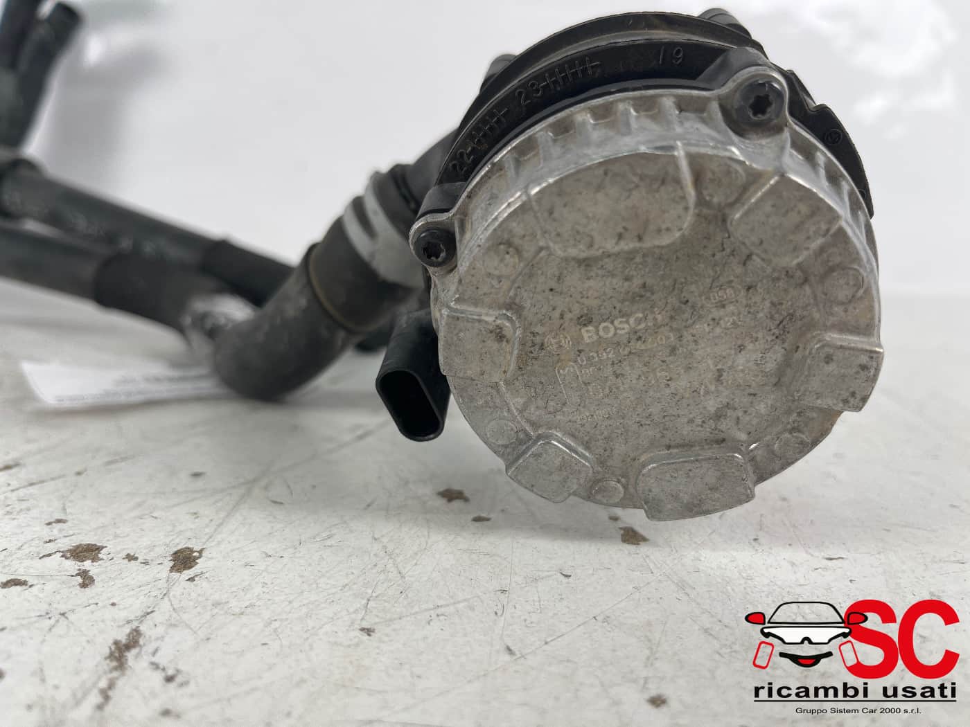 Pompa Acqua Ausiliaria Audi A3 1.4 Ibrida 04L965567 - 41700 Pompa Acqua Ausiliaria Audi A3 1.4 Ibrida 04L965567 - 41700