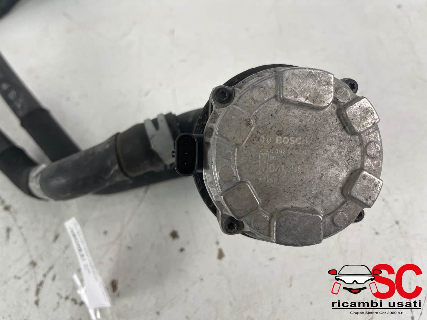 Pompa Acqua Ausiliaria Audi A3 1.4 Ibrida 04L965567 - 41700 Pompa Acqua Ausiliaria Audi A3 1.4 Ibrida 04L965567 - 41700