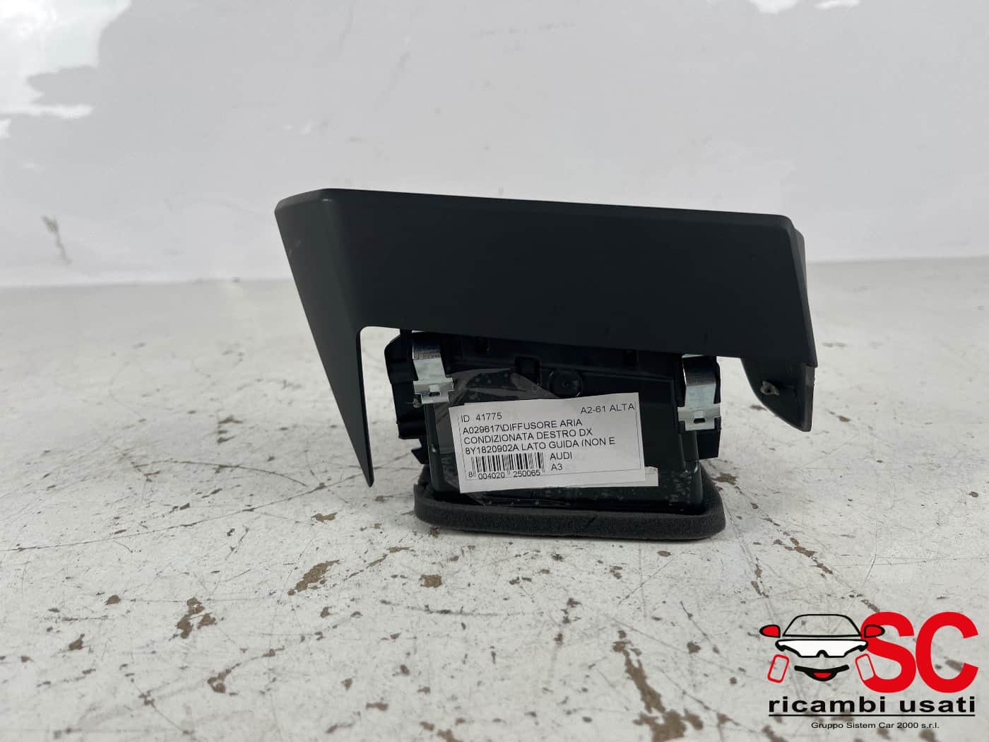 Diffusore Aria Cruscotto Destro Audi A3 8y 8Y1820902A - 41775