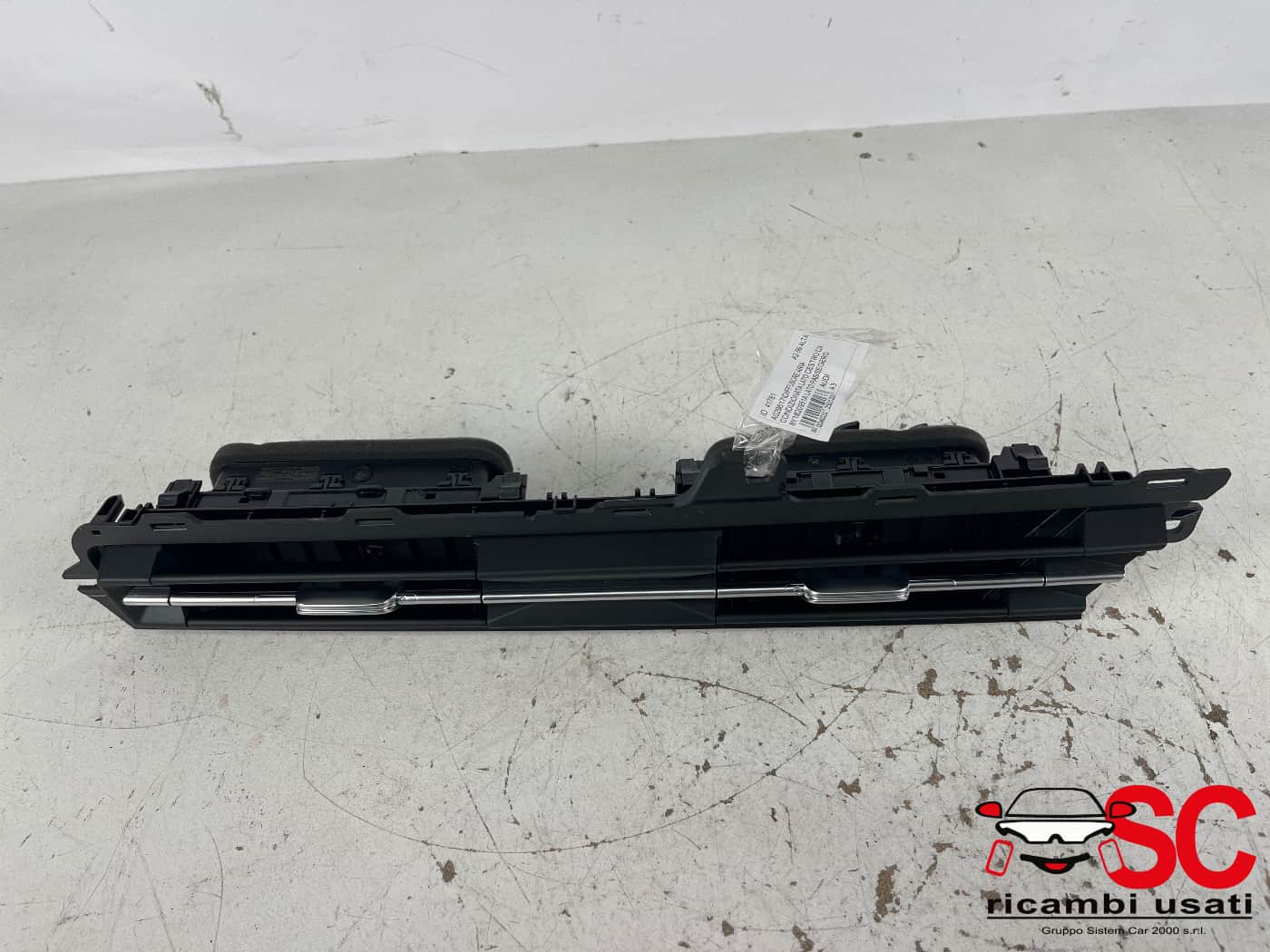 Diffusore Aria Condizionata Destro Audi A3 8y 8Y1820951A - 41781 Diffusore Aria Condizionata Destro Audi A3 8y 8Y1820951A - 41781