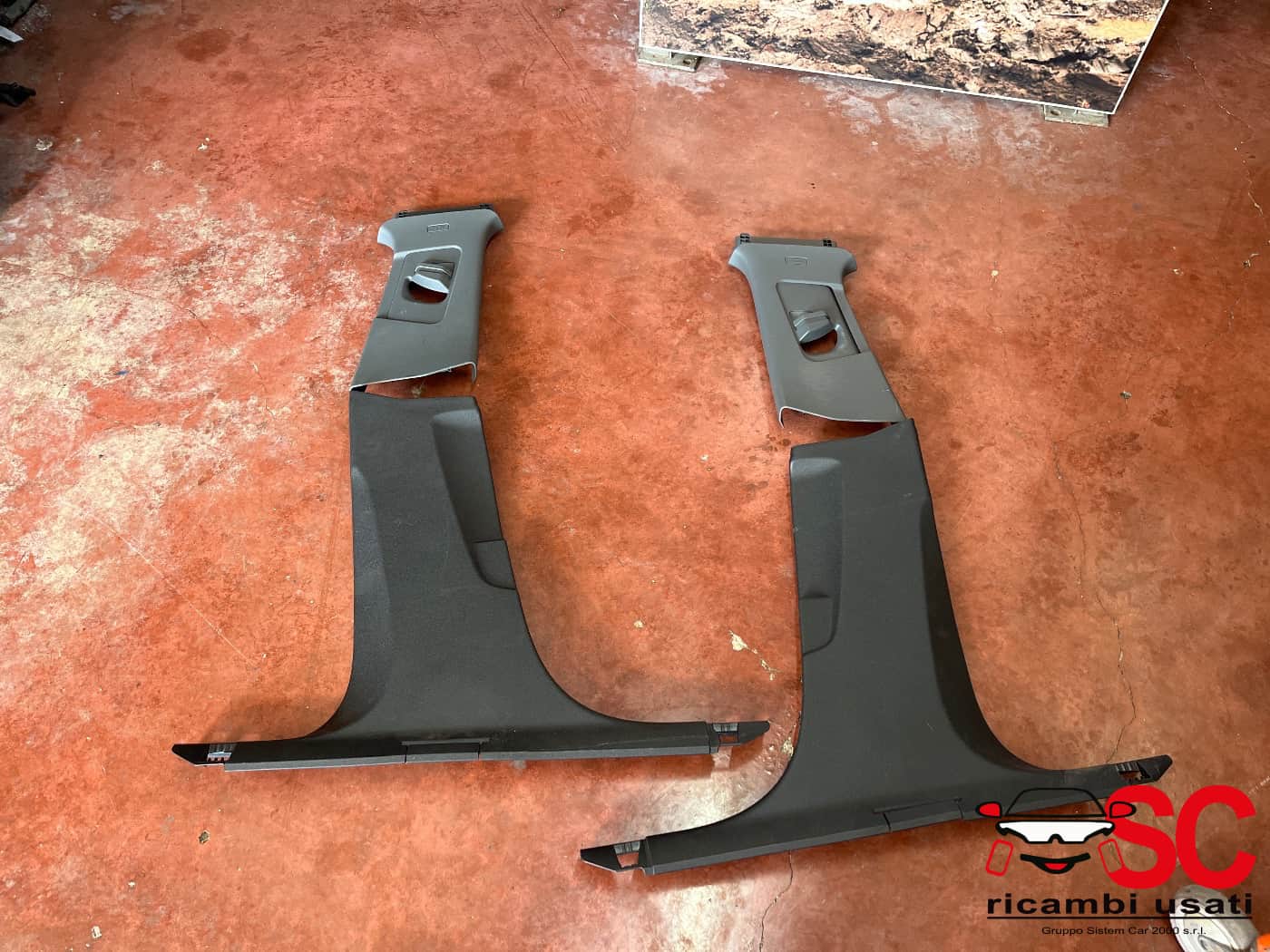 Rivestimento Montante Centrale Audi A3 8y - 41810 Rivestimento Montante Centrale Audi A3 8y - 41810