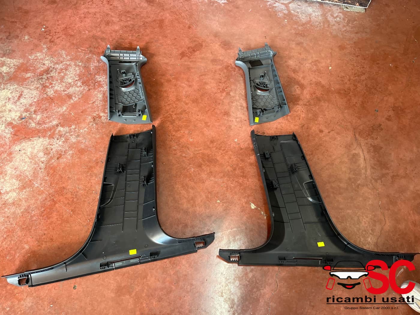 Rivestimento Montante Centrale Audi A3 8y - 41810 Rivestimento Montante Centrale Audi A3 8y - 41810