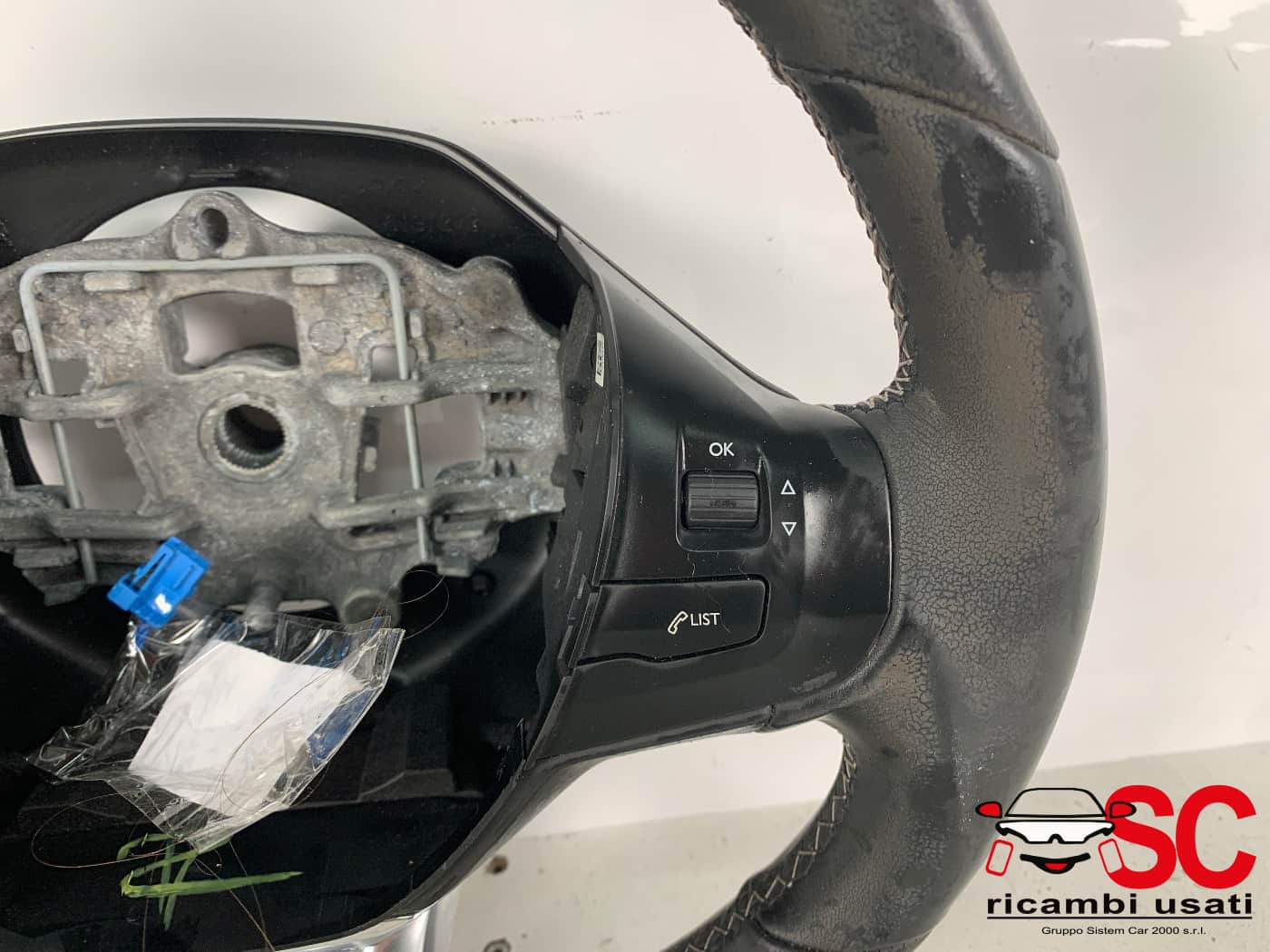 Volante Con Comandi Peugeot 2008 - 41851 Volante Con Comandi Peugeot 2008 - 41851