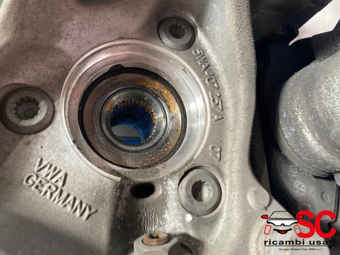 Mozzo Anteriore Sinistro Audi A3 1.4 Ibrida 5WA407253A - W00565 Mozzo Anteriore Sinistro Audi A3 1.4 Ibrida 5WA407253A - W00565