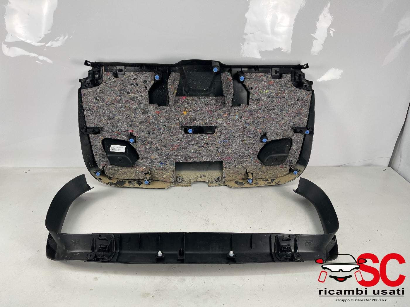 RIVESTIMENTO PLASTICA INTERNO PORTELLONE POST PEUGEOT 2008 Serie 9678069777 (19>)