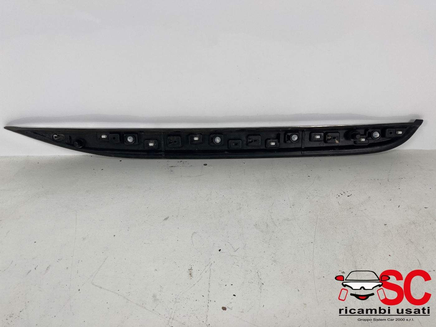 MODANATURA PORTA POSTERIORE SX PEUGEOT 2008 Serie 9806404877 (19>)