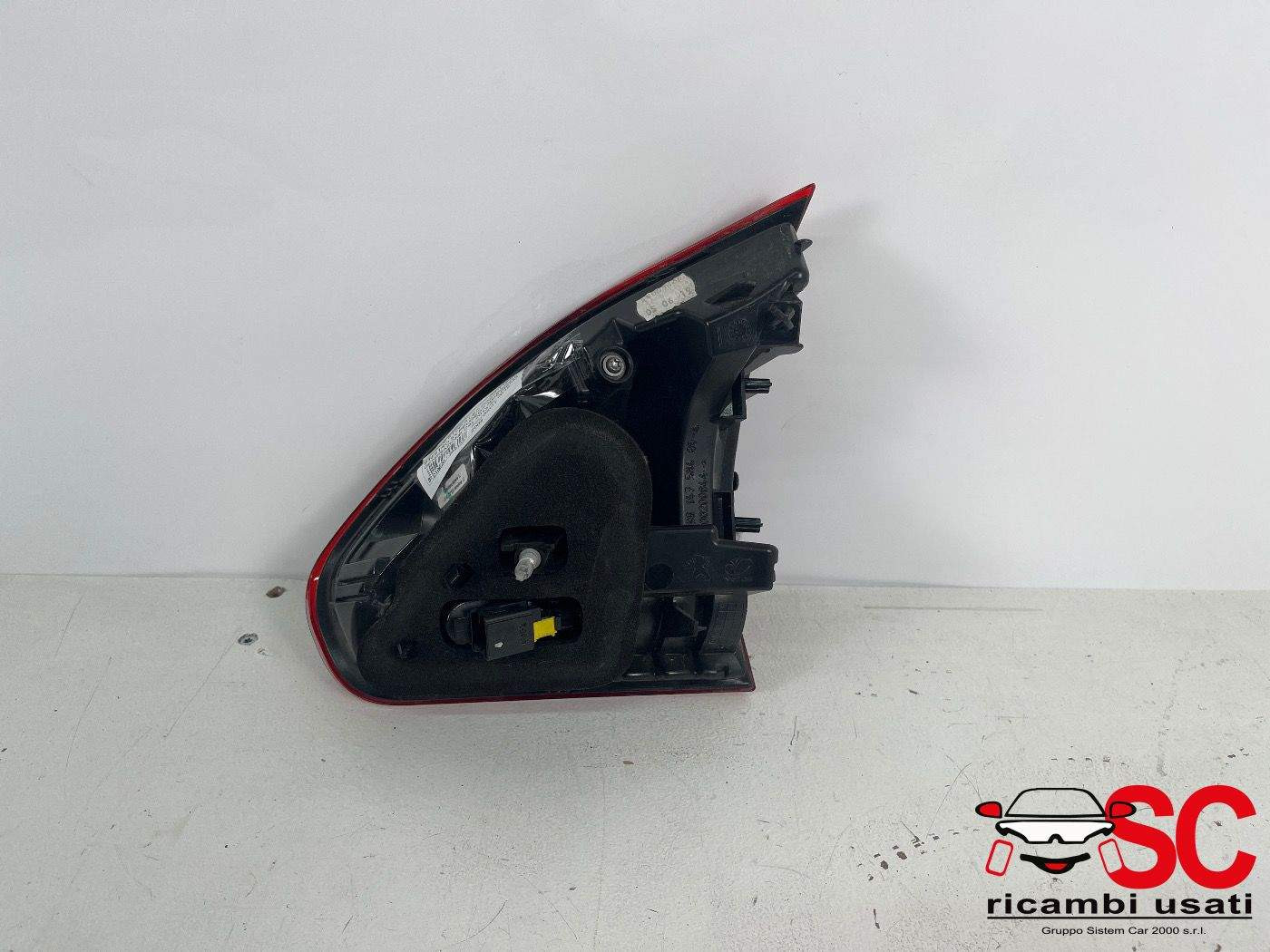 STOP FANALE POSTERIORE SINISTRO PEUGEOT 2008 Serie 9814758480 (19>)