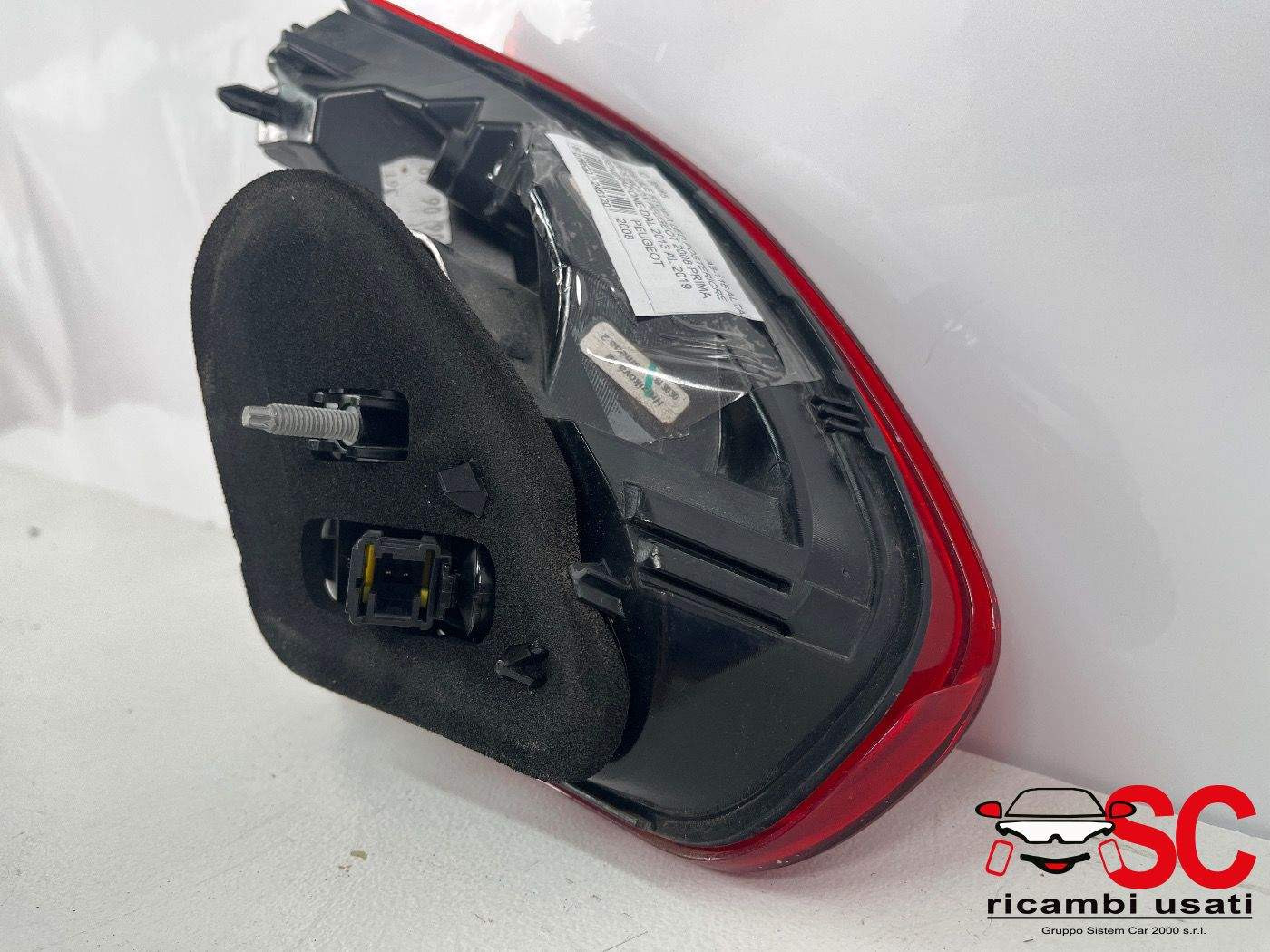 STOP FANALE POSTERIORE DESTRO PEUGEOT 2008 Serie 9814757280 (19>)