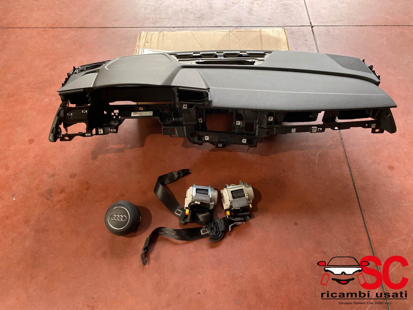 PLANCIA CRUSCOTTO CENTRALE AUDI A3 Sportback (8YA) 8Y1857001 (19>)