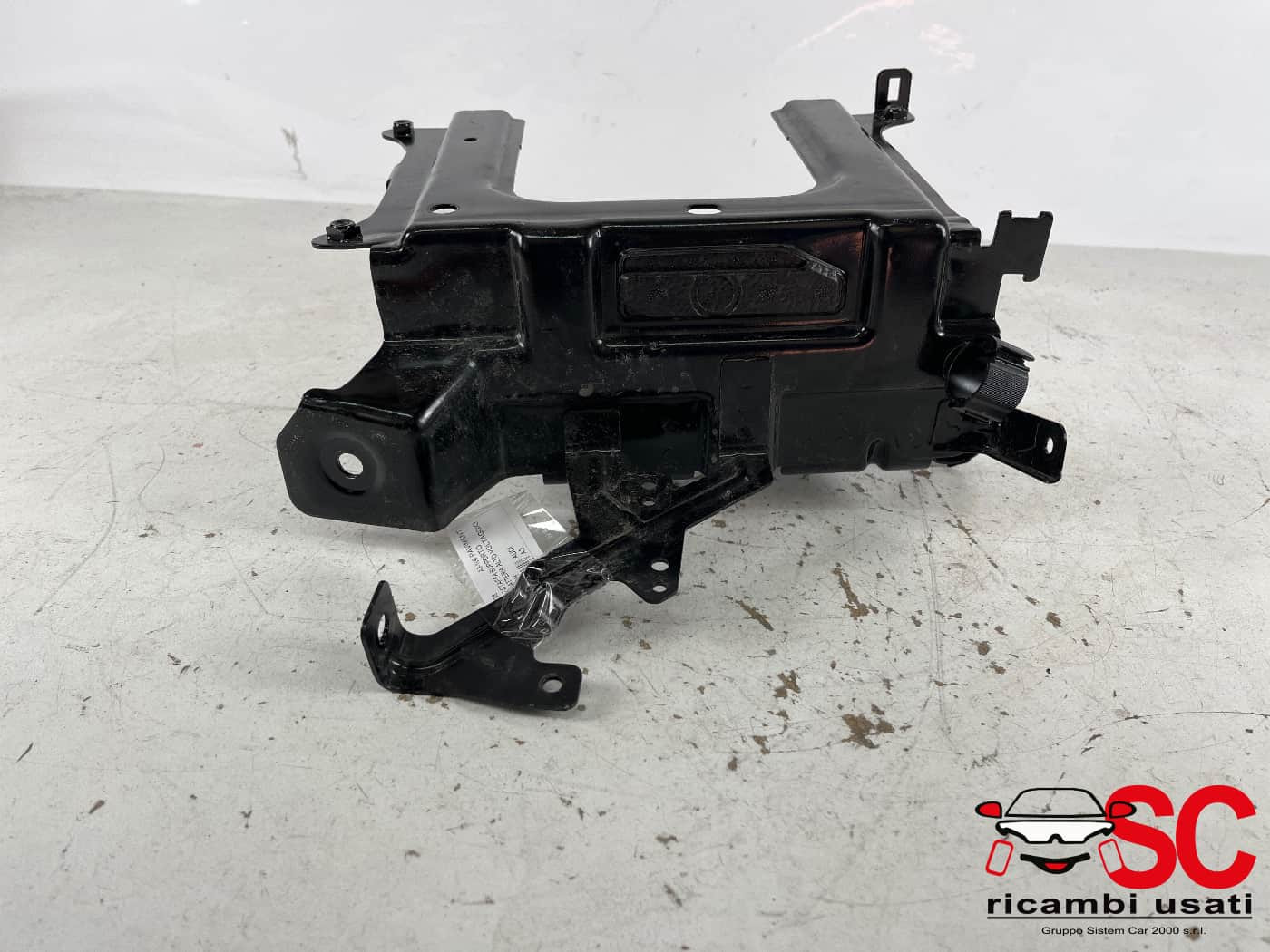 5Q0907102H 5Q0907102H STAFFA SUPPORTO CARICABATTERIE AUDI A3 Sportback (8YA) benzina