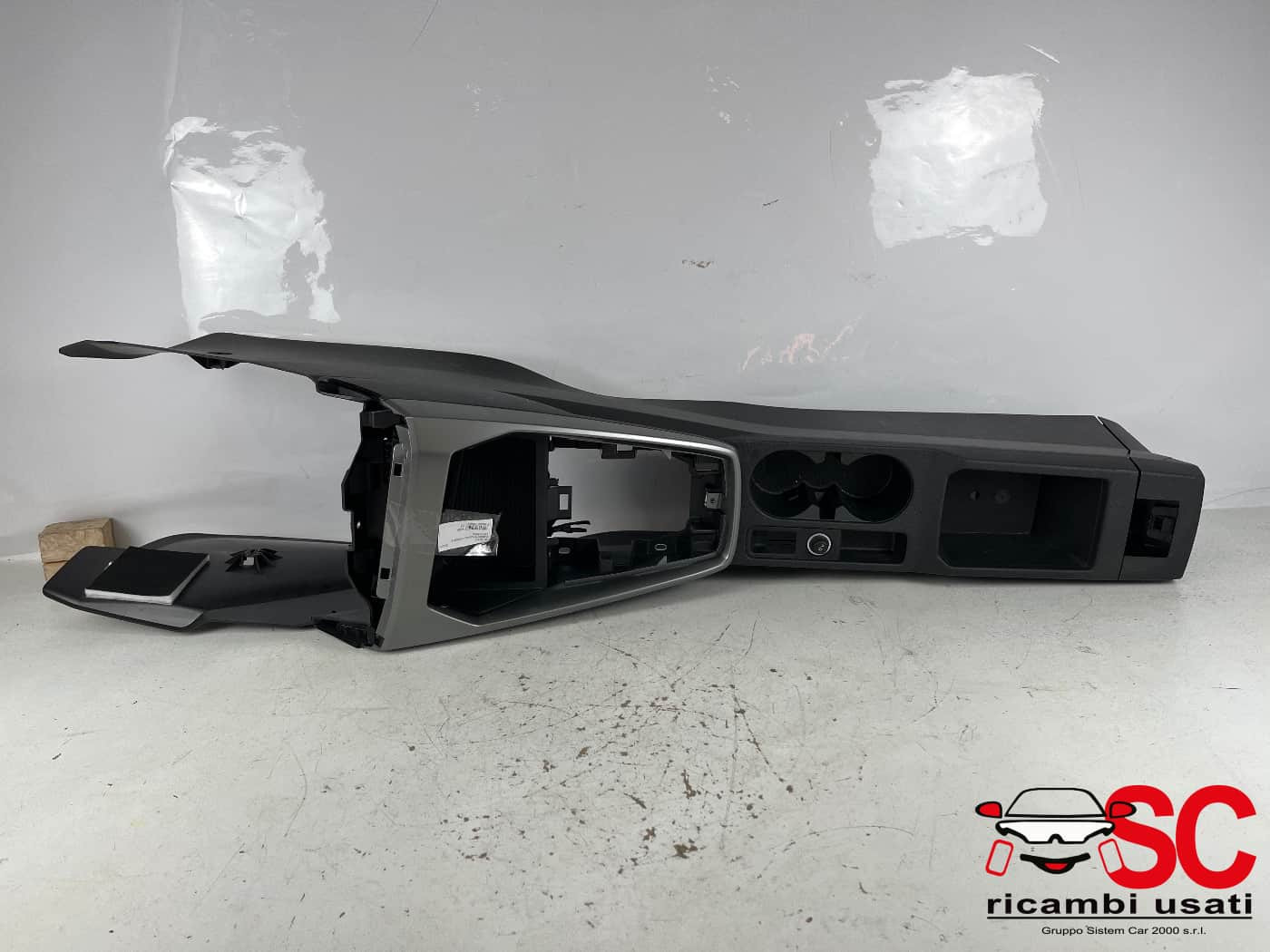 TUNNEL CONSOLLE CENTRALE AUDI A3 Sportback (8YA) (19>)