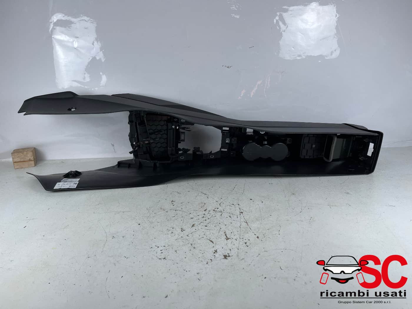 TUNNEL CONSOLLE CENTRALE AUDI A3 Sportback (8YA) (19>)