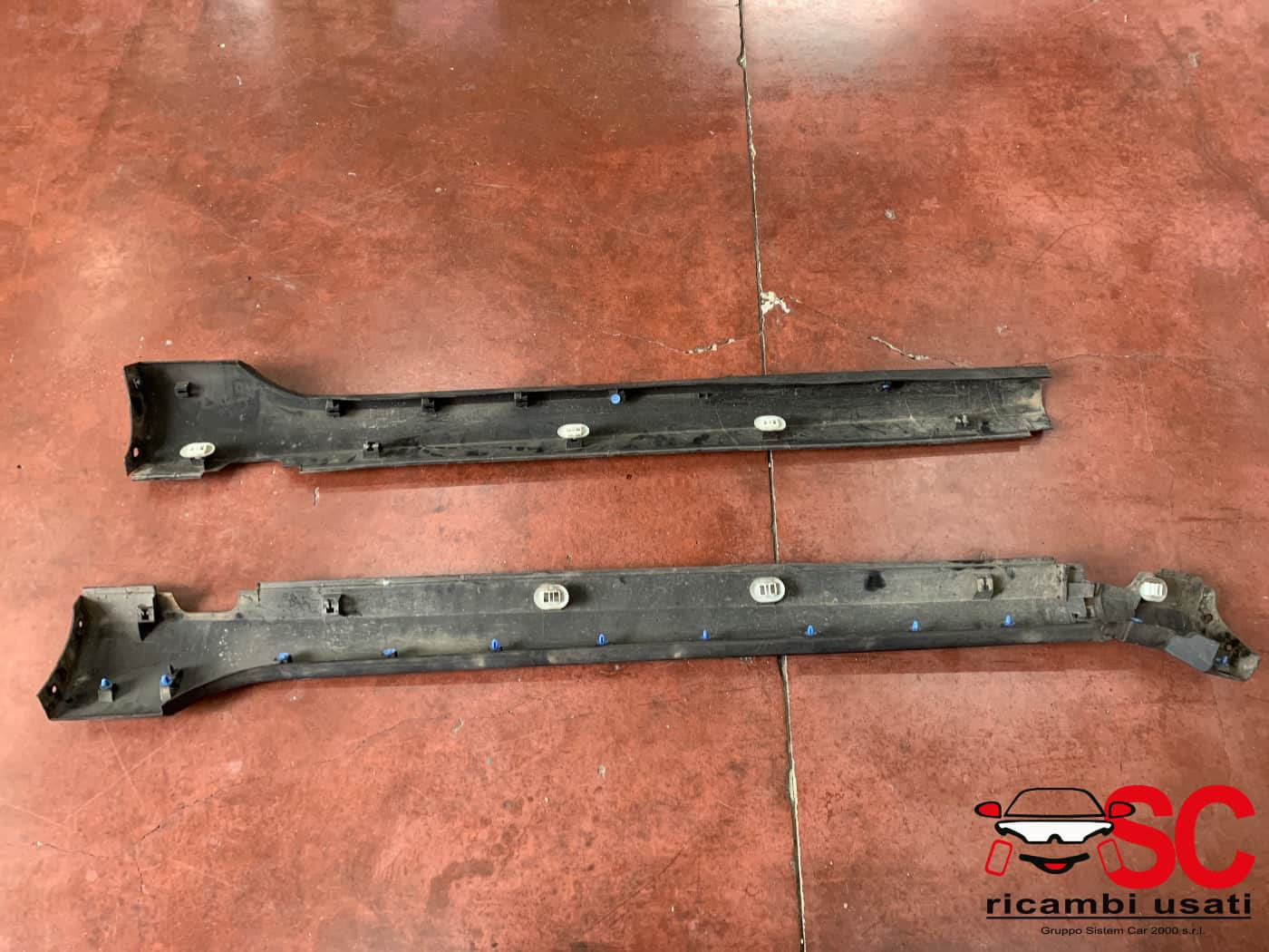 COPPIA SOTTOPORTA DESTRA E SINISTRA PEUGEOT 2008 1° Serie 96781716XT (13>)