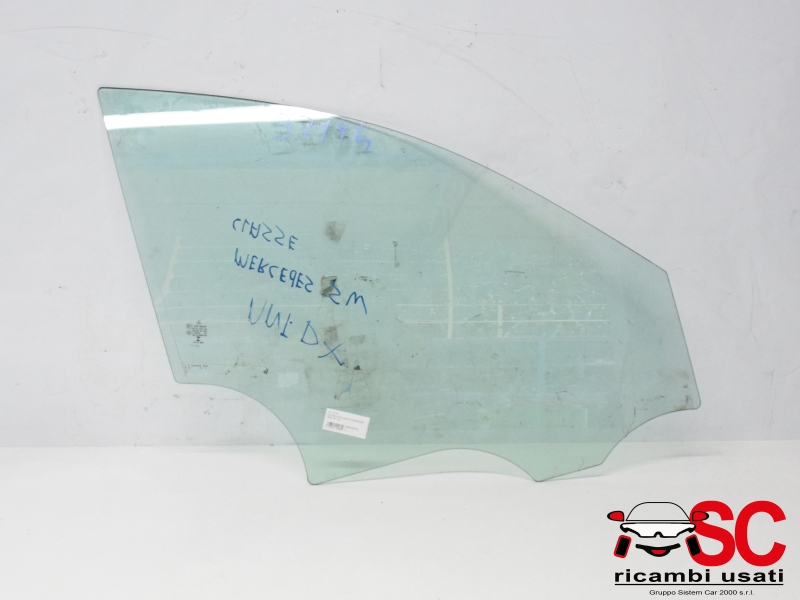 Vetro Scendente Anteriore Destro Classe C W205  - 37194