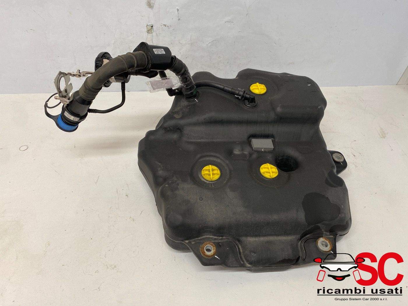 Serbatoio Additivo Mercedes Classe C Sw 2.2 Cdi A2054706901 A2054703901 - 37799 Serbatoio Additivo Mercedes Classe C Sw 2.2 Cdi A2054706901 A2054703901 - 37799