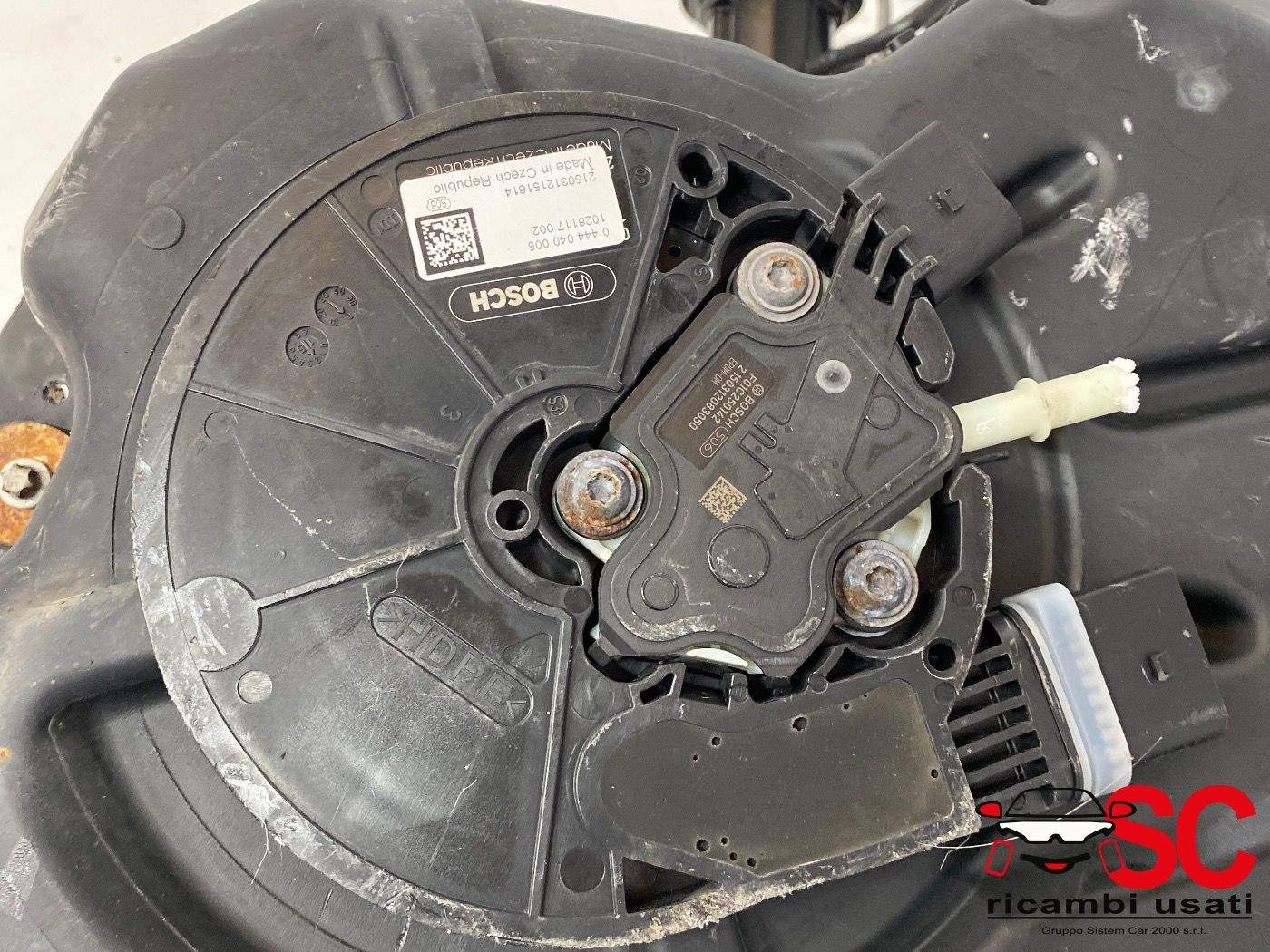 Serbatoio Additivo Mercedes Classe C Sw 2.2 Cdi A2054706901 A2054703901 - 37799 Serbatoio Additivo Mercedes Classe C Sw 2.2 Cdi A2054706901 A2054703901 - 37799