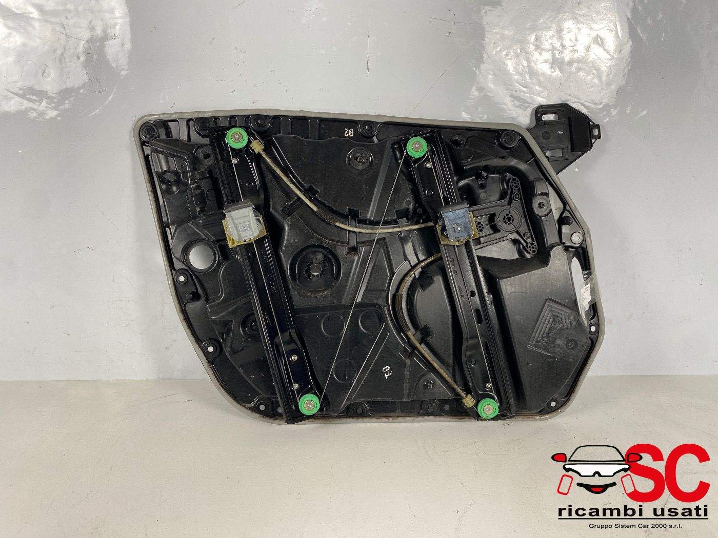 Alzavetro Anteriore Destro Mercedes Classe C W205 A2055408306 - 37902