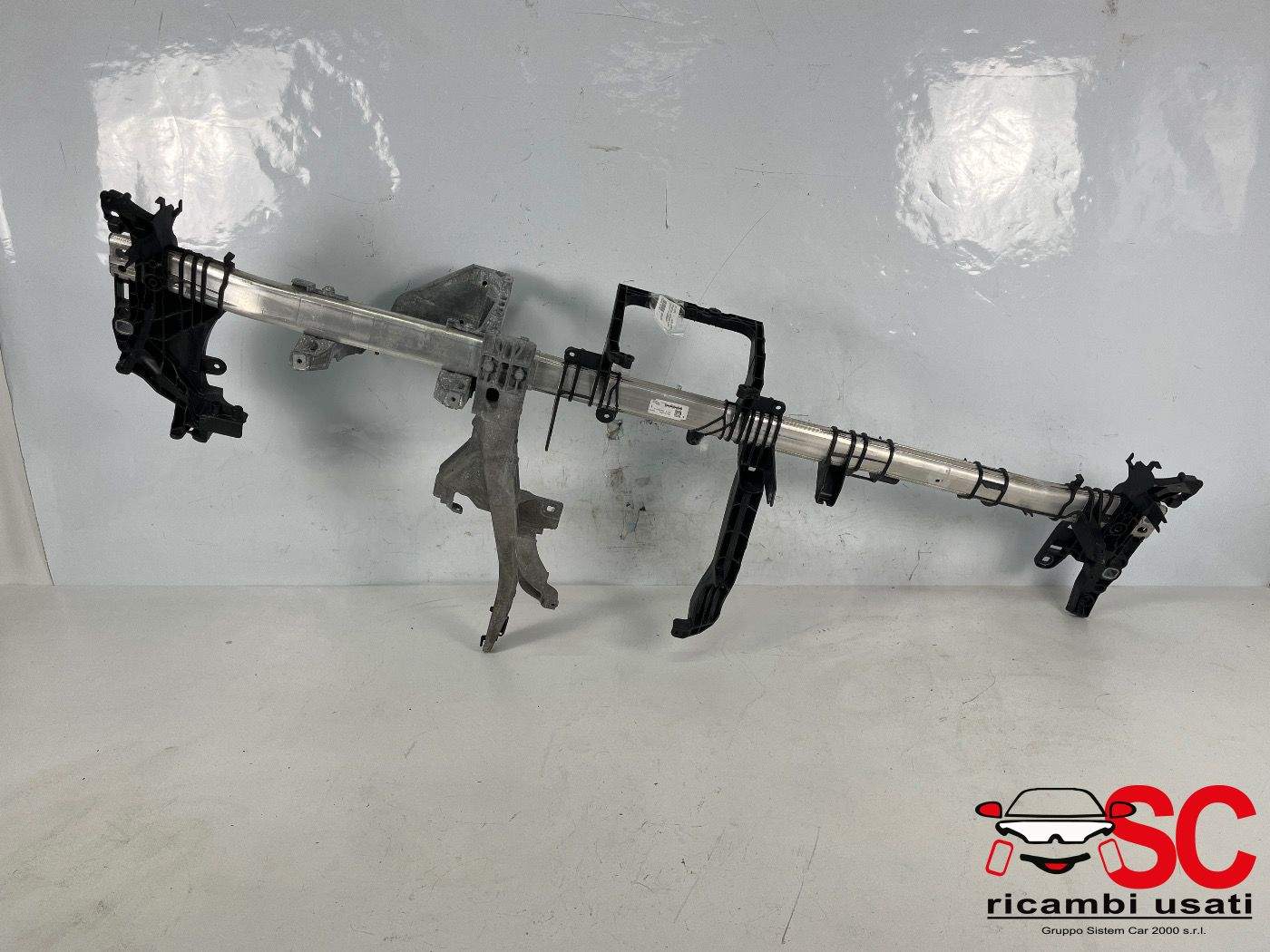 Traversa Sotto Cruscotto Classe C W205 A2056800455 - 37978