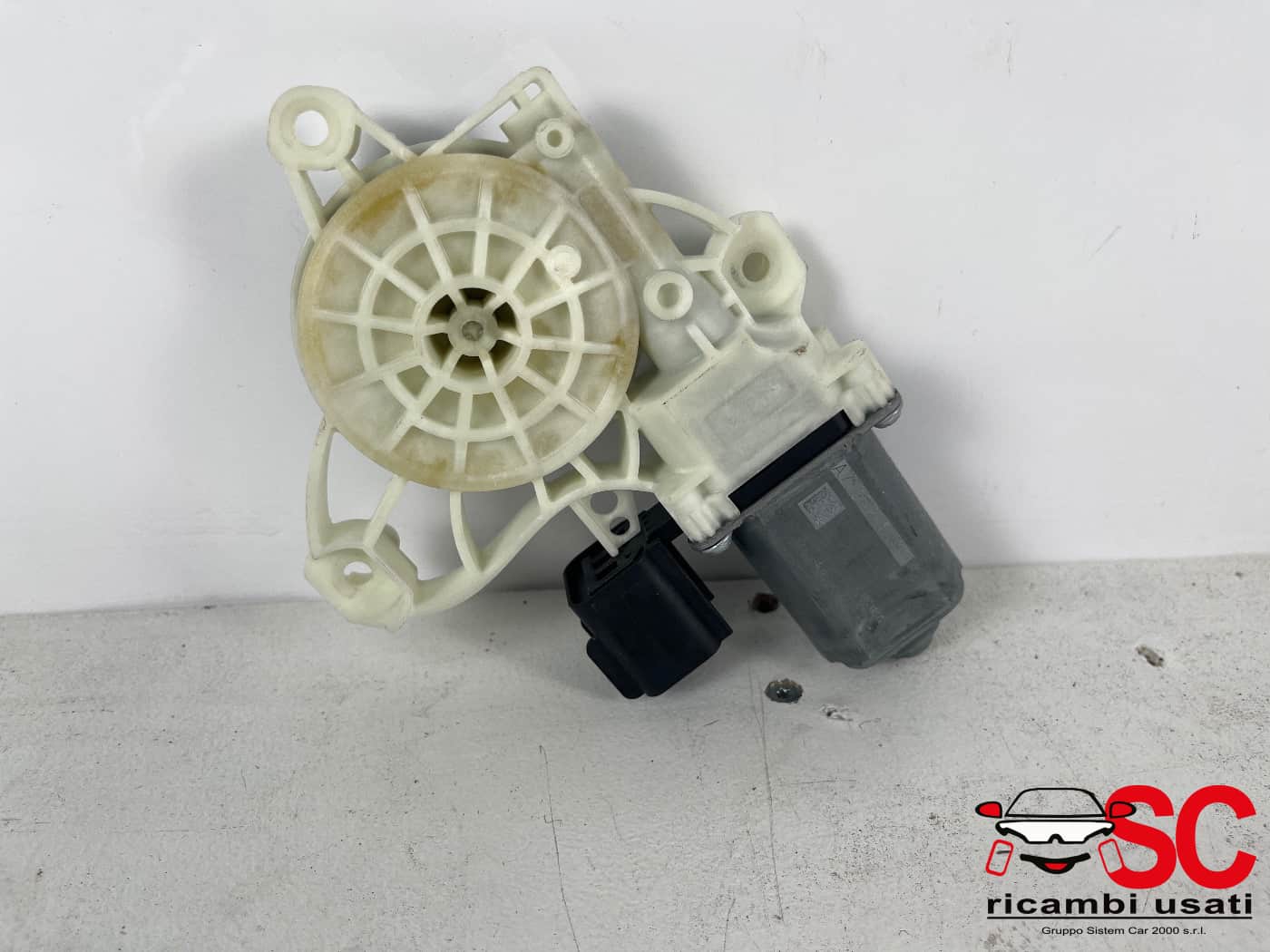 Alzavetro Posteriore Sinistro Ford Fiesta Mk7 A75652110 - 38813