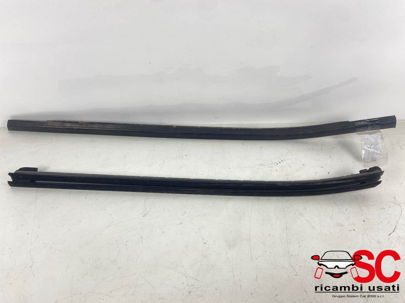 Raschiavetro Porta Posteriore Sx Ford Fiesta Mk7  - 38838