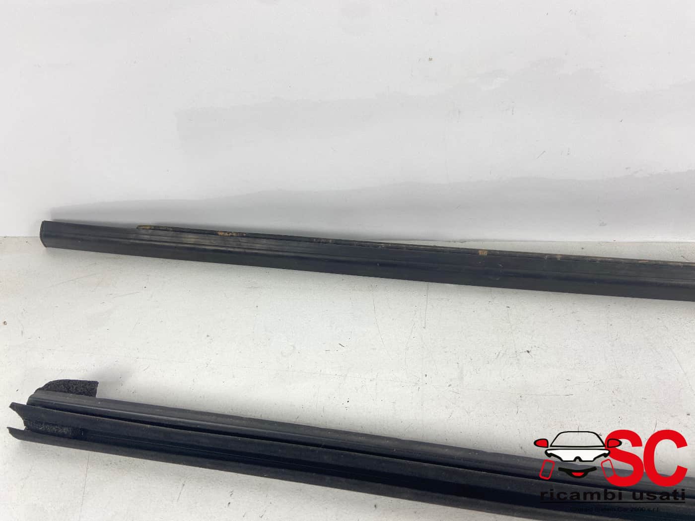 Raschiavetro Porta Posteriore Sx Ford Fiesta Mk7  - 38838