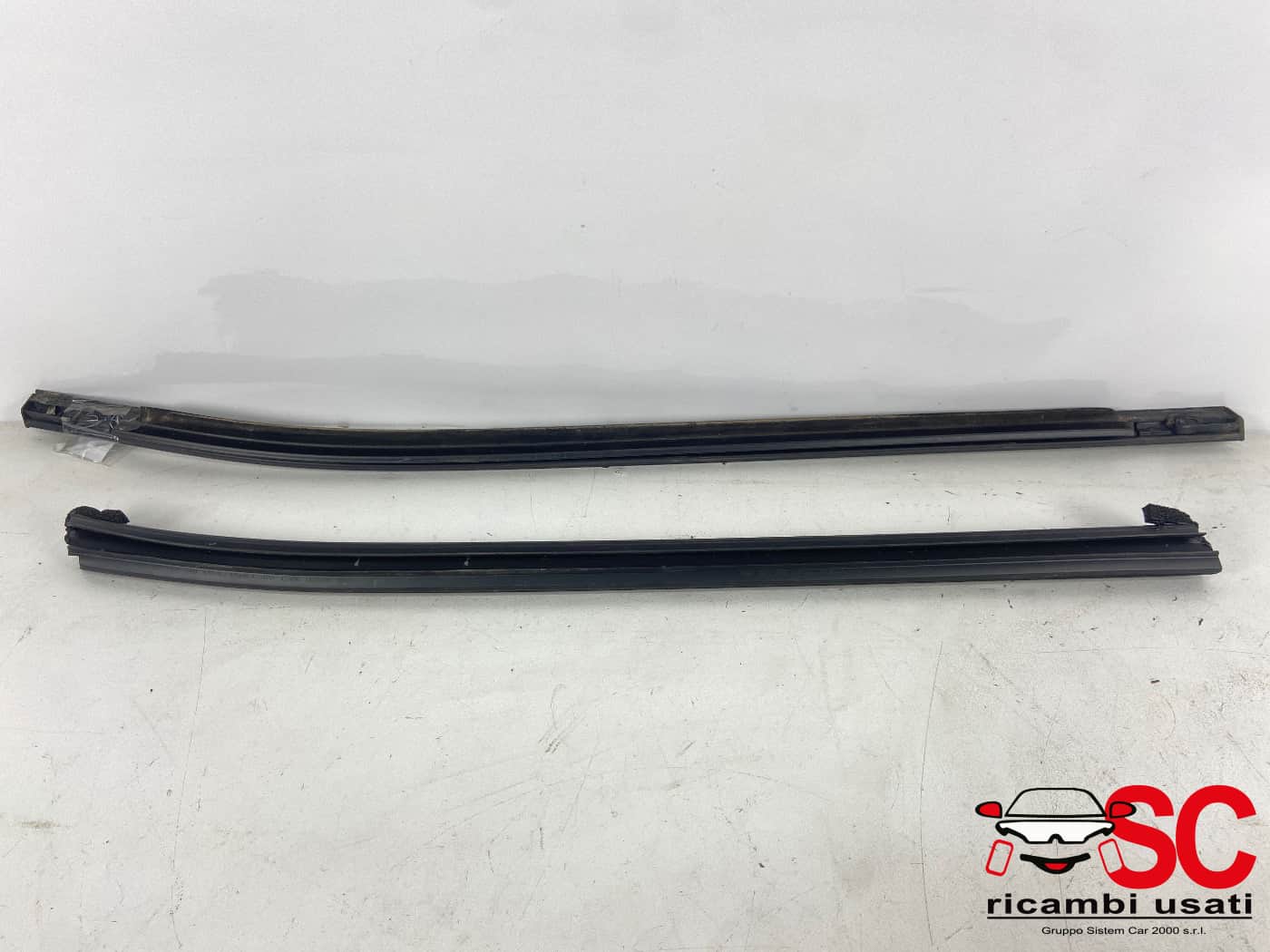 Raschiavetro Porta Posteriore Sx Ford Fiesta Mk7  - 38838