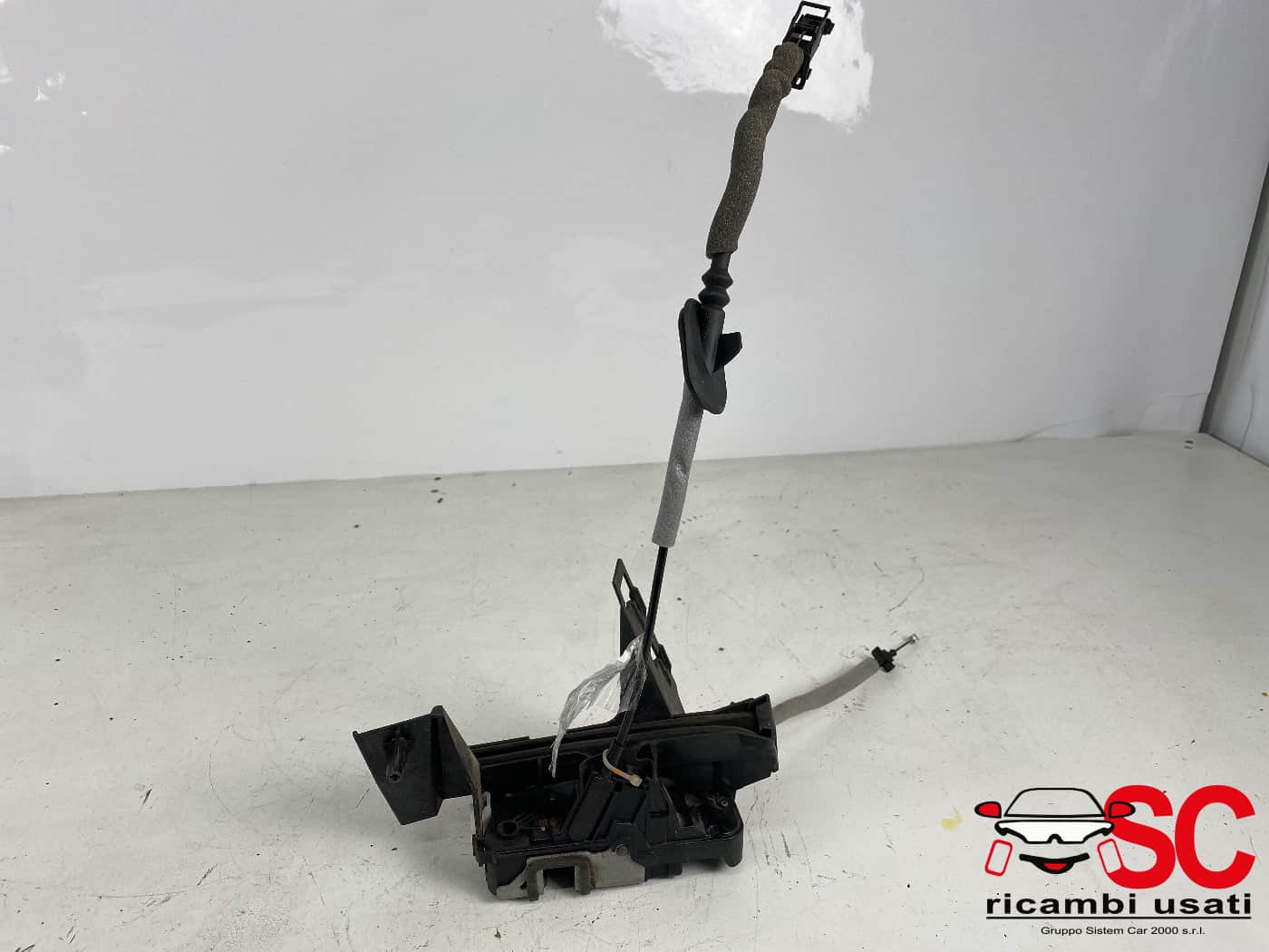 Serratura Porta Posteriore Destra Ford Fiesta Mk7 H1BBA218A00 2338039 - 38854 Serratura Porta Posteriore Destra Ford Fiesta Mk7 H1BBA218A00 2338039 - 38854