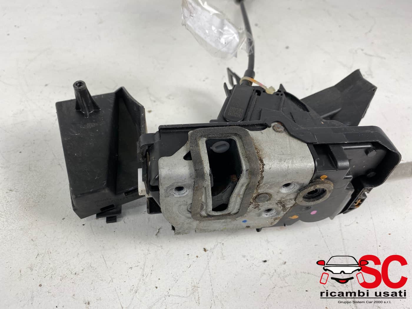 Serratura Porta Posteriore Destra Ford Fiesta Mk7 H1BBA218A00 2338039 - 38854 Serratura Porta Posteriore Destra Ford Fiesta Mk7 H1BBA218A00 2338039 - 38854