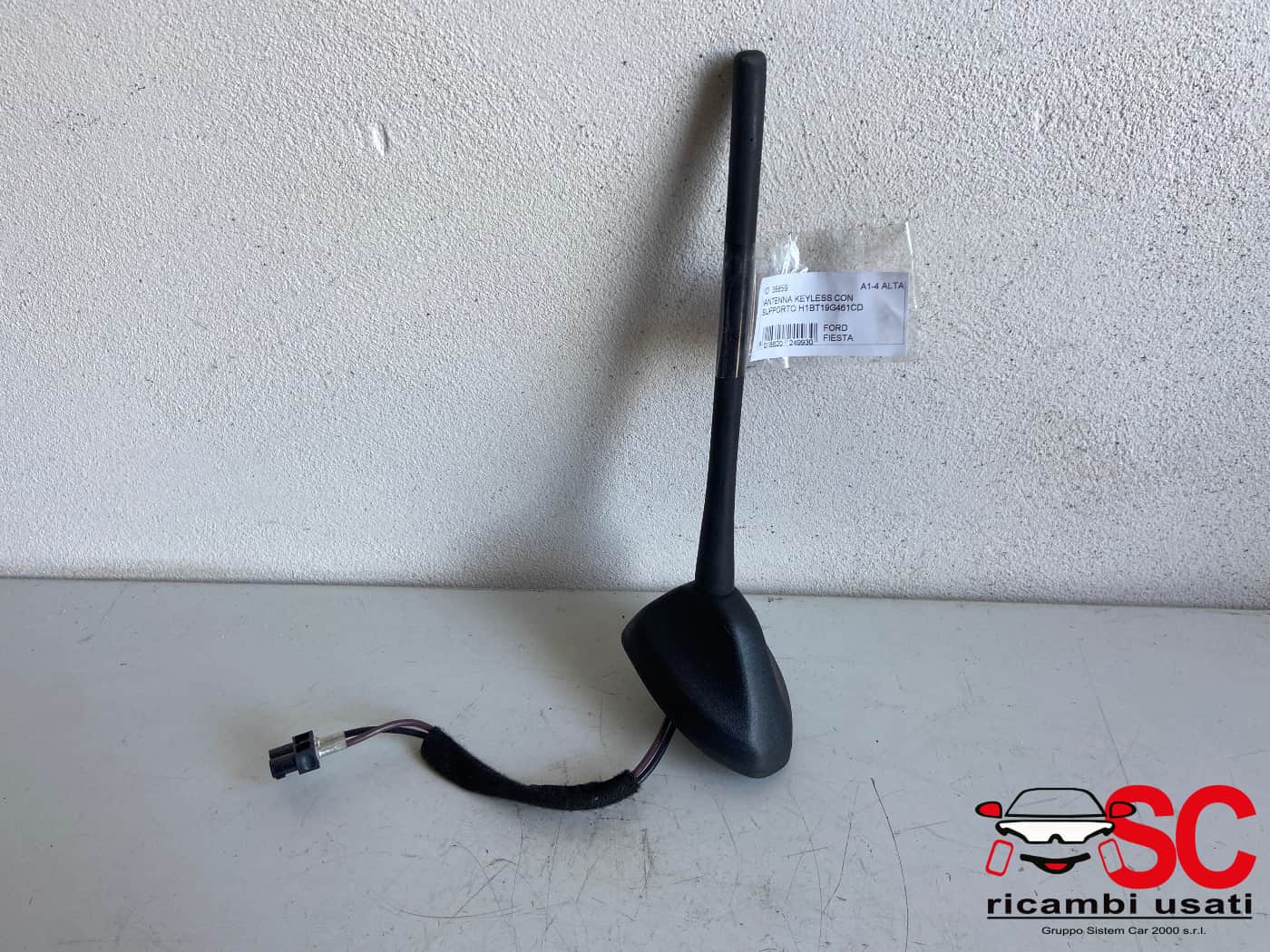 Antenna Autoradio Ford Fiesta Mk7 H1BT19G461CD 2363700 - 38859 Antenna Autoradio Ford Fiesta Mk7 H1BT19G461CD 2363700 - 38859