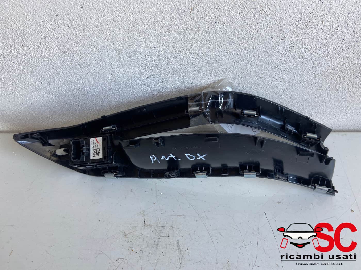 Pulsantiera Alzavetro Anteriore Dx Ford Fiesta Mk7 H1BT14529AA - 38864 Pulsantiera Alzavetro Anteriore Dx Ford Fiesta Mk7 H1BT14529AA - 38864