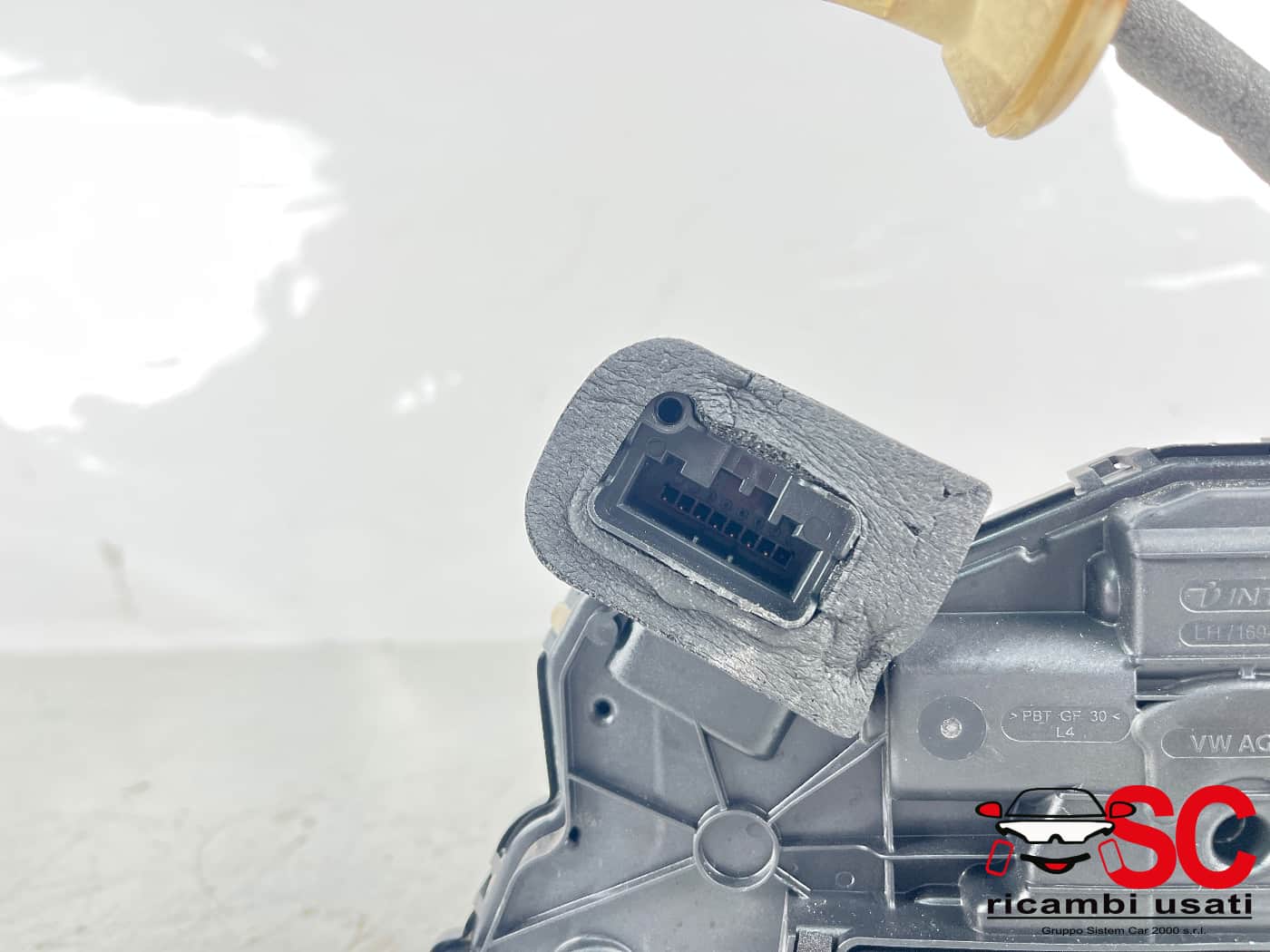 Serratura Porta Anteriore Sinistra Tiguan 5NB837015E - 41403 Serratura Porta Anteriore Sinistra Tiguan 5NB837015E - 41403