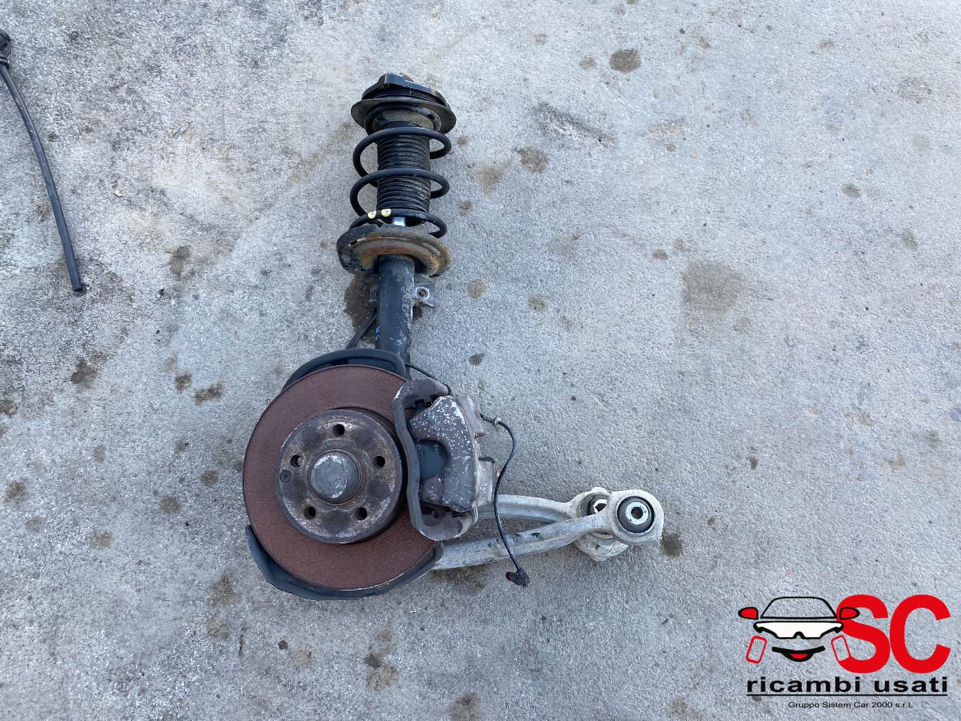 Mozzo Anteriore Sinistro Mercedes Classe C W204  - W00158