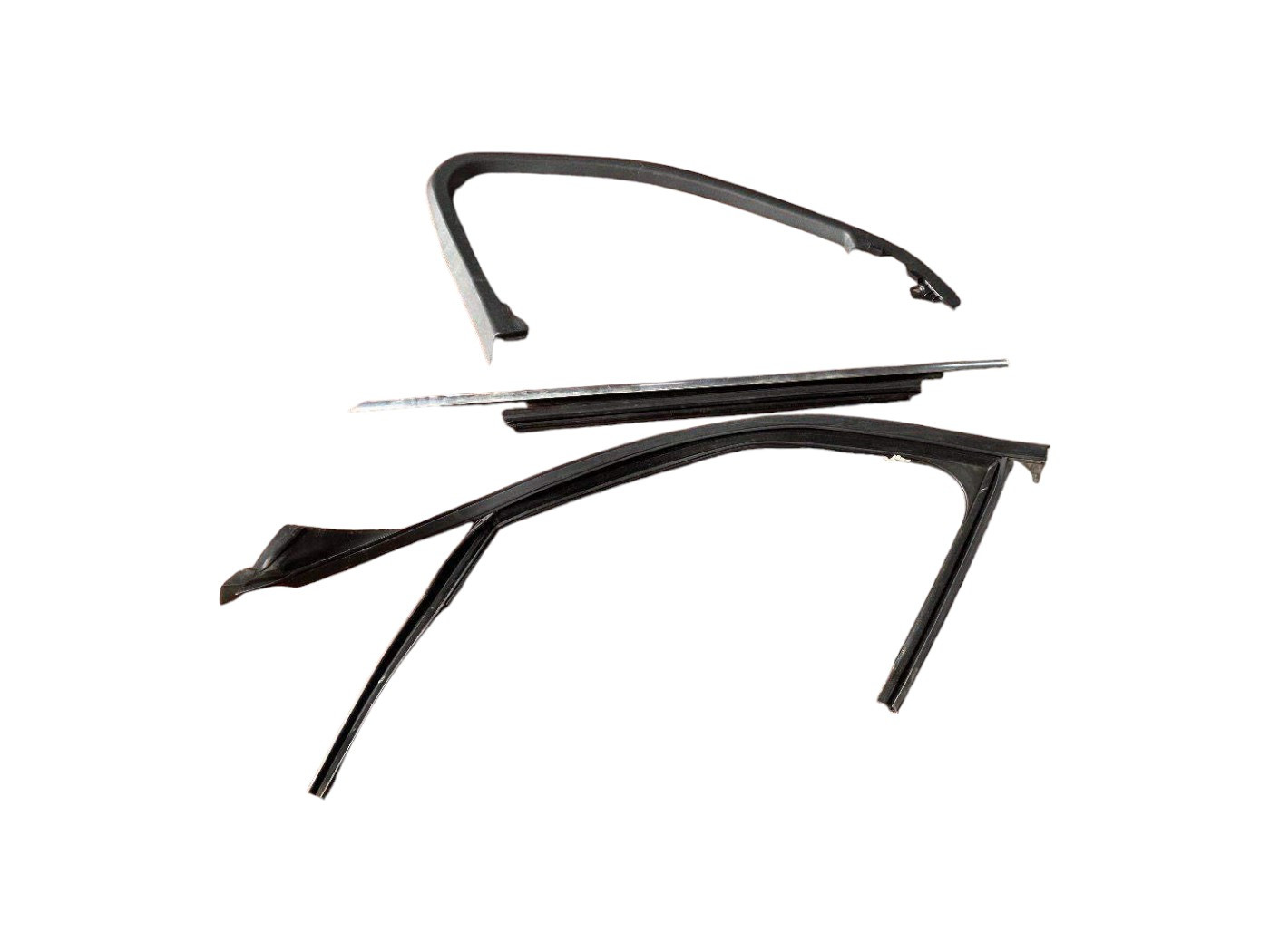 GUARNIZIONE PORTIERA ANTERIORE SINISTRA MERCEDES Classe C (W205) (2013-) A2057250325 (13>)