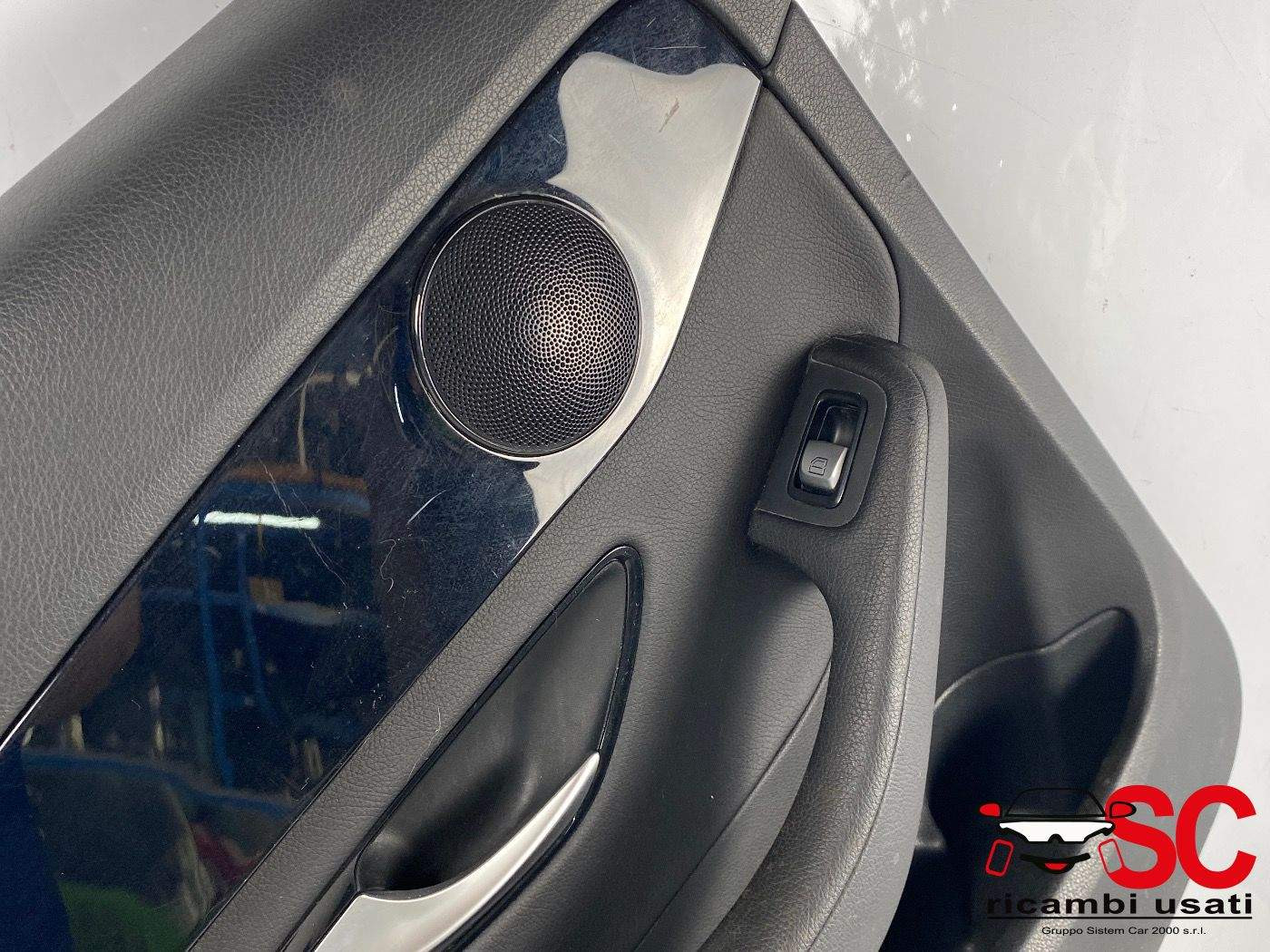 PANNELLO INTERNO PORTIERA POST SX MERCEDES Classe C (W205) (2013-) A2057300170 (13>)