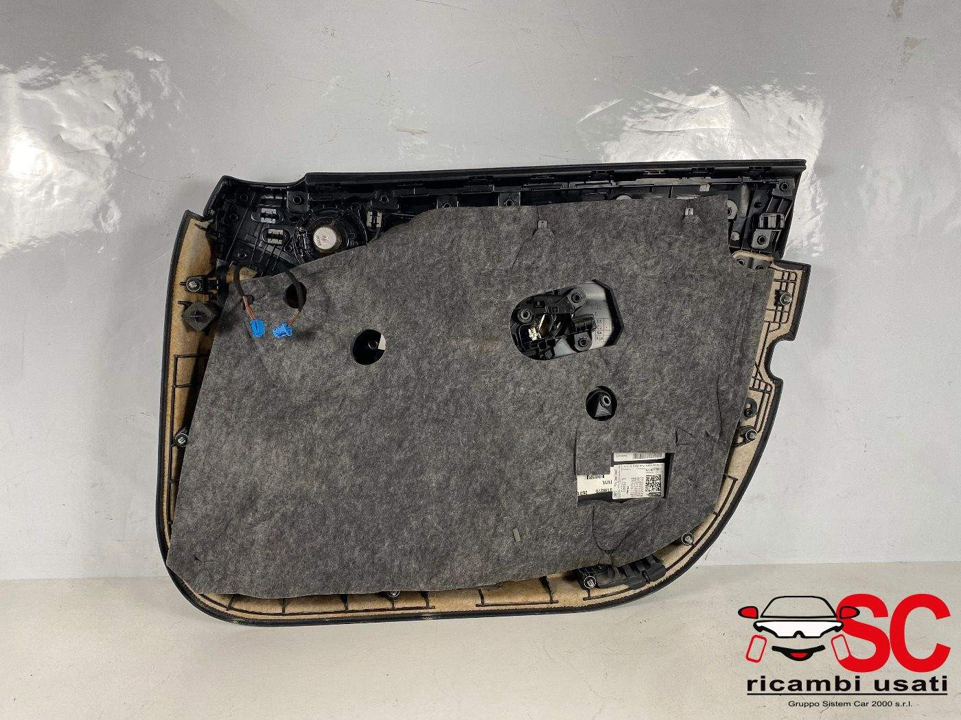 PANNELLO INTERNO PORTIERA ANT SX MERCEDES Classe C (W205) (2013-) A2057200170 (13>)