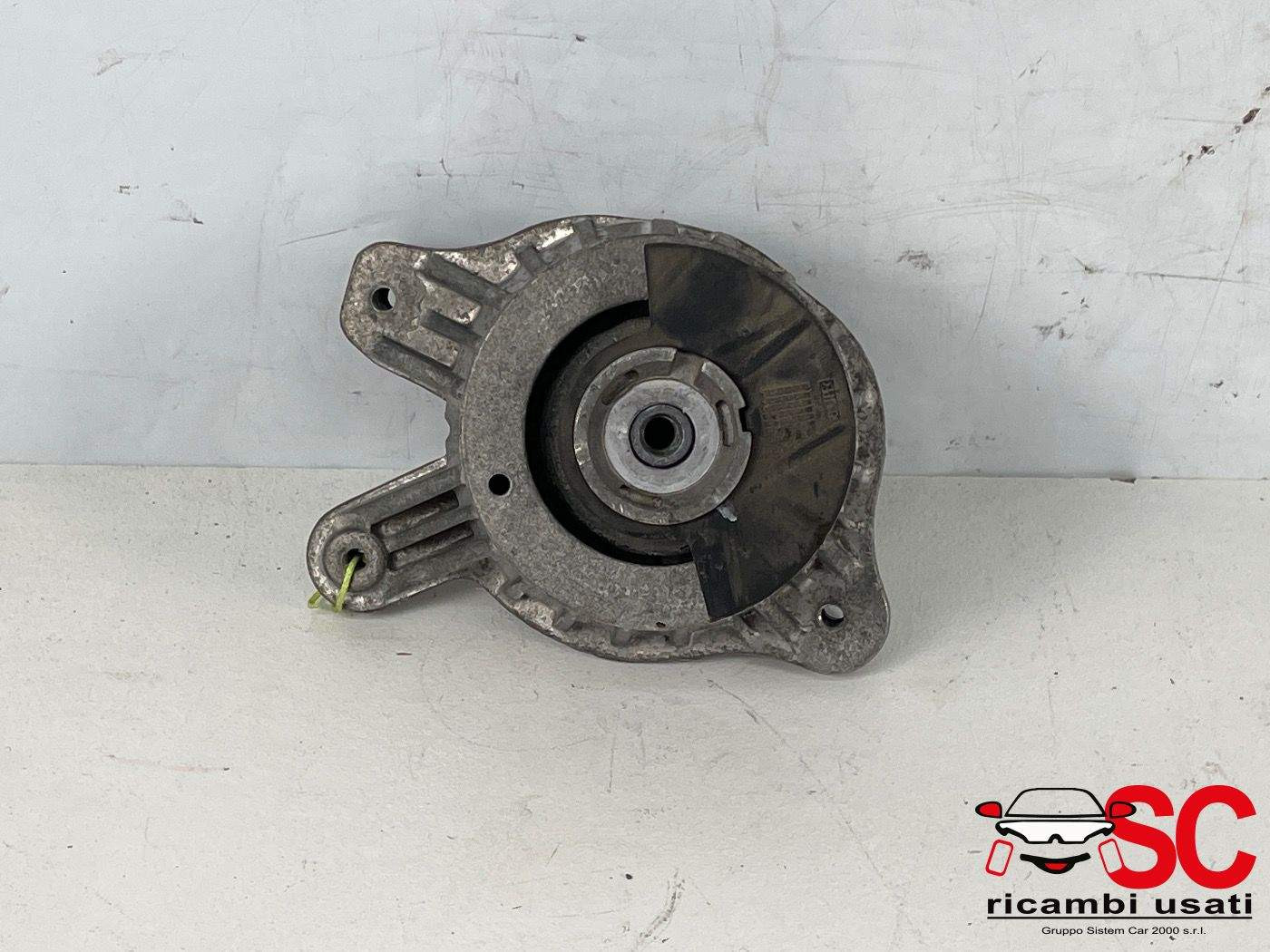 A2052406617 A2052406617 SUPPORTO MOTORE SINISTRO MERCEDES Classe C (W205) (2013-) diesel