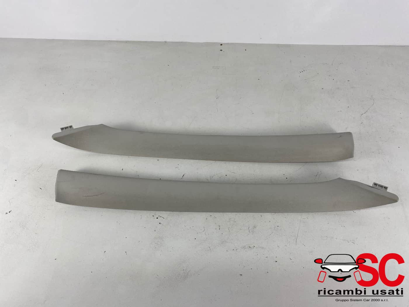 RIVESTIMENTO MONTANTE ANTERIORE SX E DX FORD Fiesta 7° Serie (17>>)
