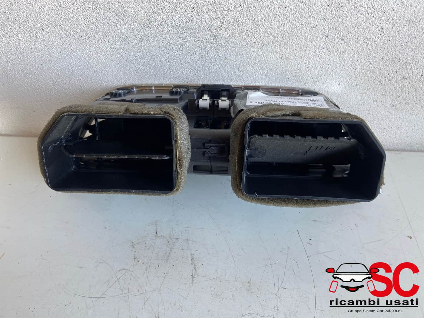 BOCCHETTA ARIA CENTRALE FORD Fiesta 7° Serie H1BB19K617 (17>>)