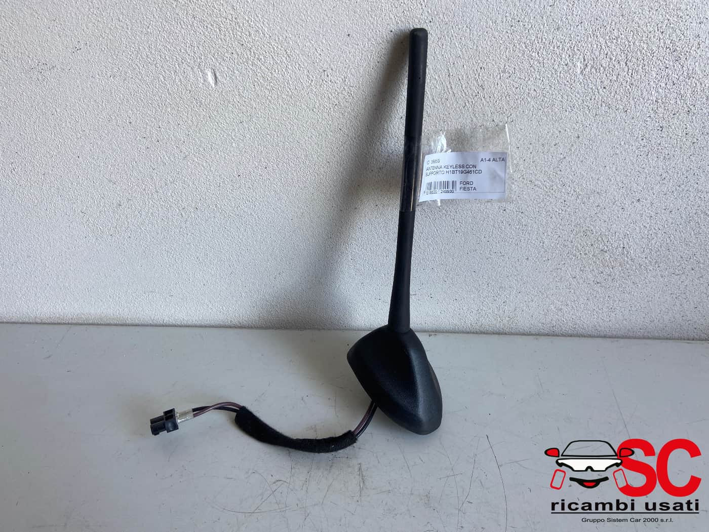 ANTENNA AUTORADIO FORD Fiesta 7° Serie H1BT19G461CD (17>>)
