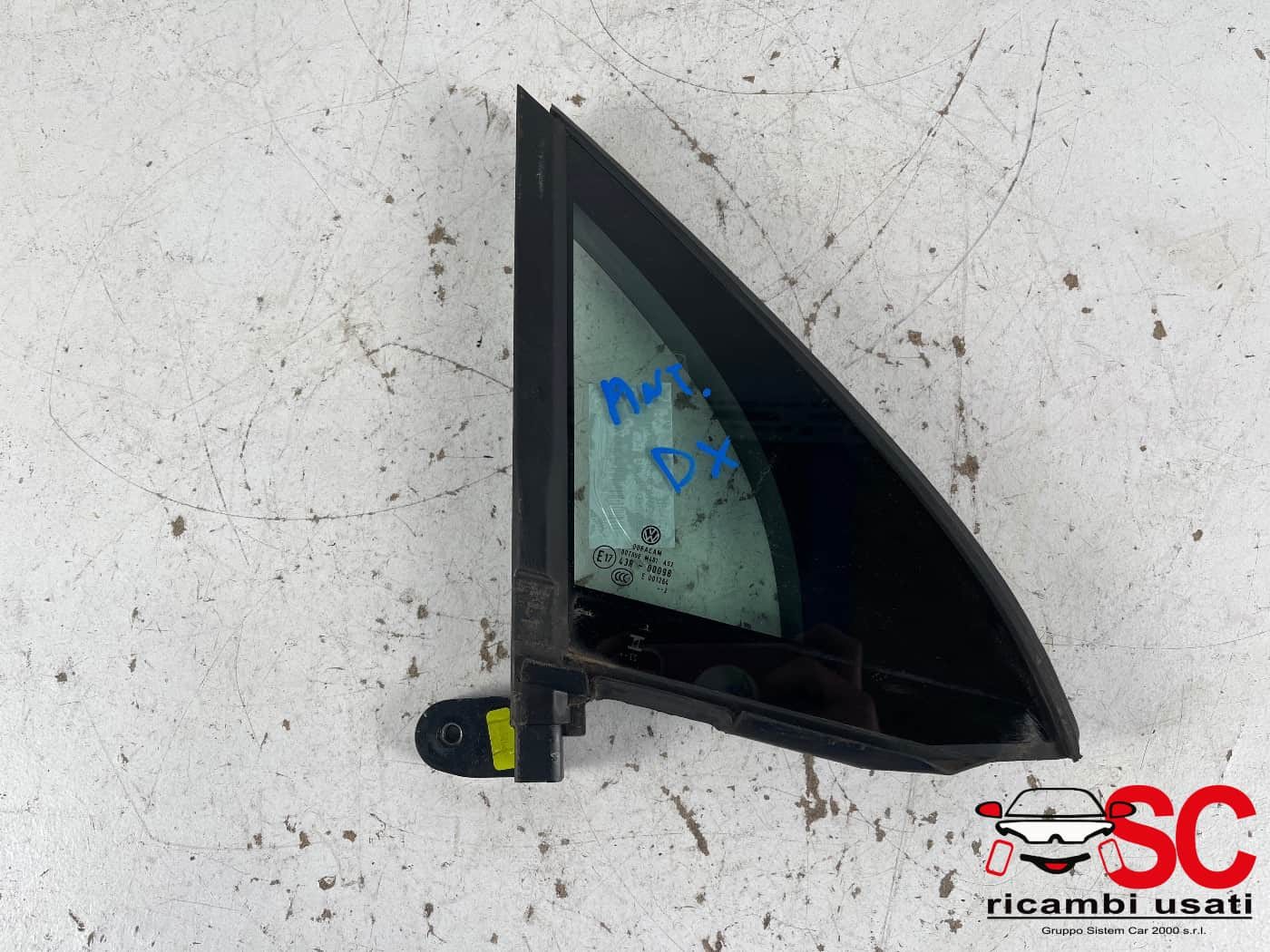 VETRO FISSO LATERALE DESTRO VOLKSWAGEN Tiguan Restyling Serie 5NA845114 (20>)