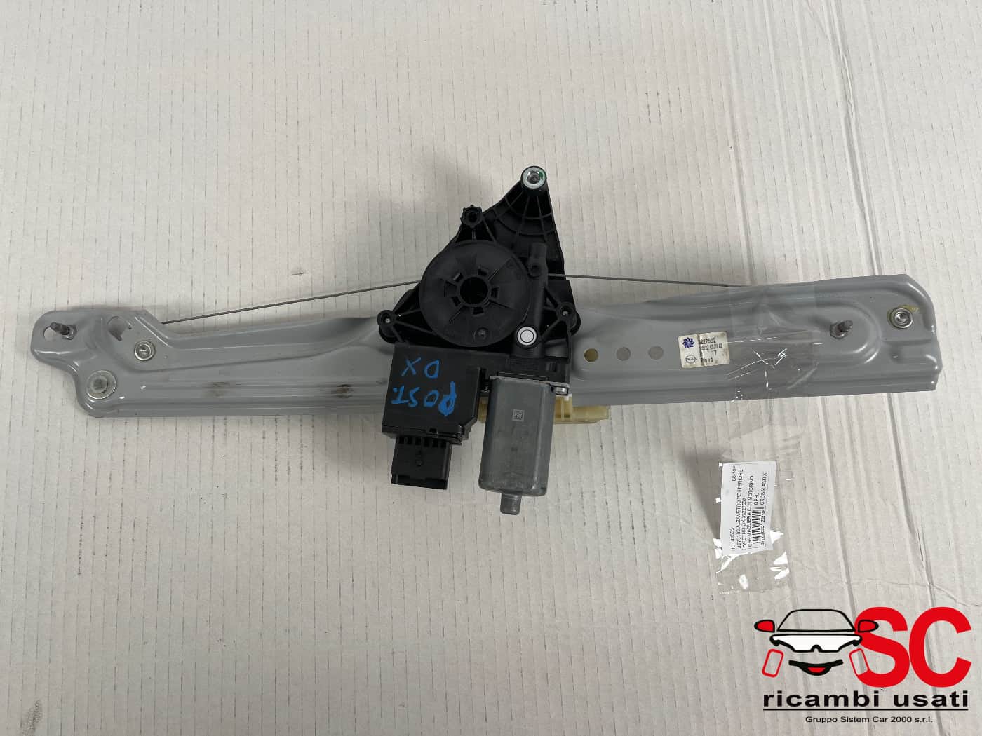 Alzavetro Posteriore Destro Opel Crossland X 39227502 - 42553 Alzavetro Posteriore Destro Opel Crossland X 39227502 - 42553