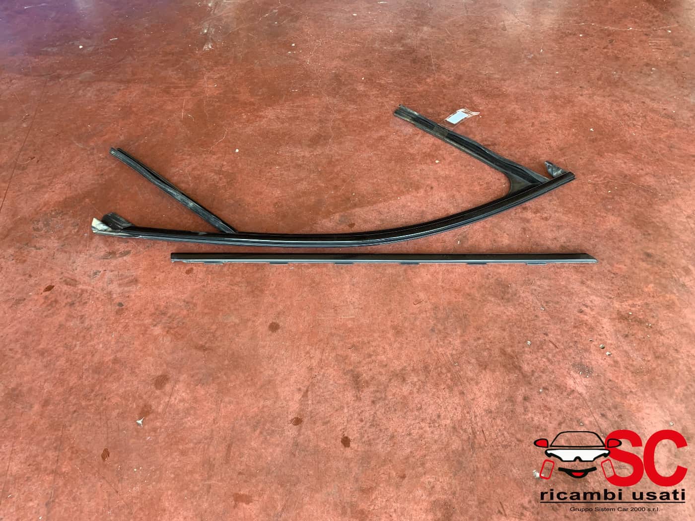 Guarnizione Guida Vetro Porta Anteriore Dx Giulia 50562007 50545060 - 43438