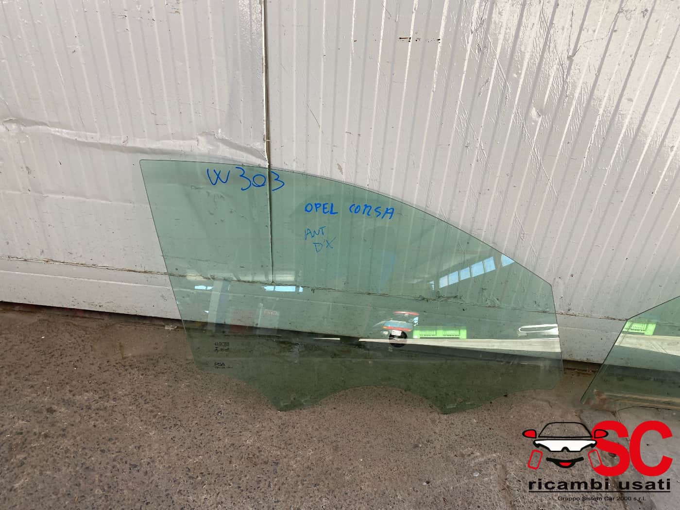 Vetro Scendente Anteriore Destro Opel Corsa F - W00303 Vetro Scendente Anteriore Destro Opel Corsa F - W00303