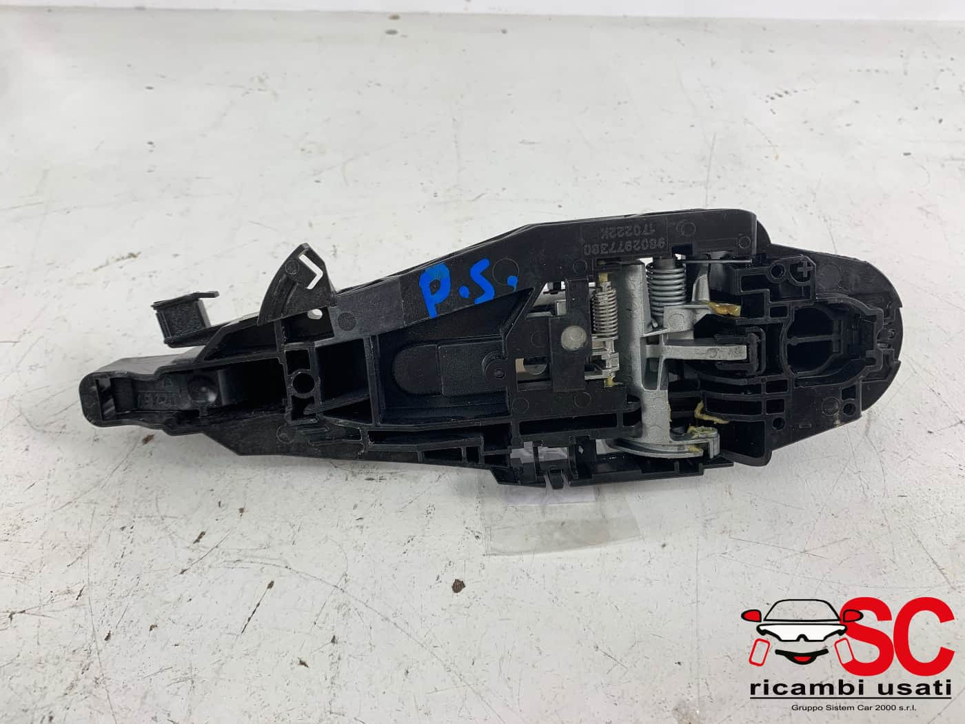 MANIGLIA ESTERNA POSTERIORE SINISTRA OPEL Corsa F Serie 9802977380 (19>)