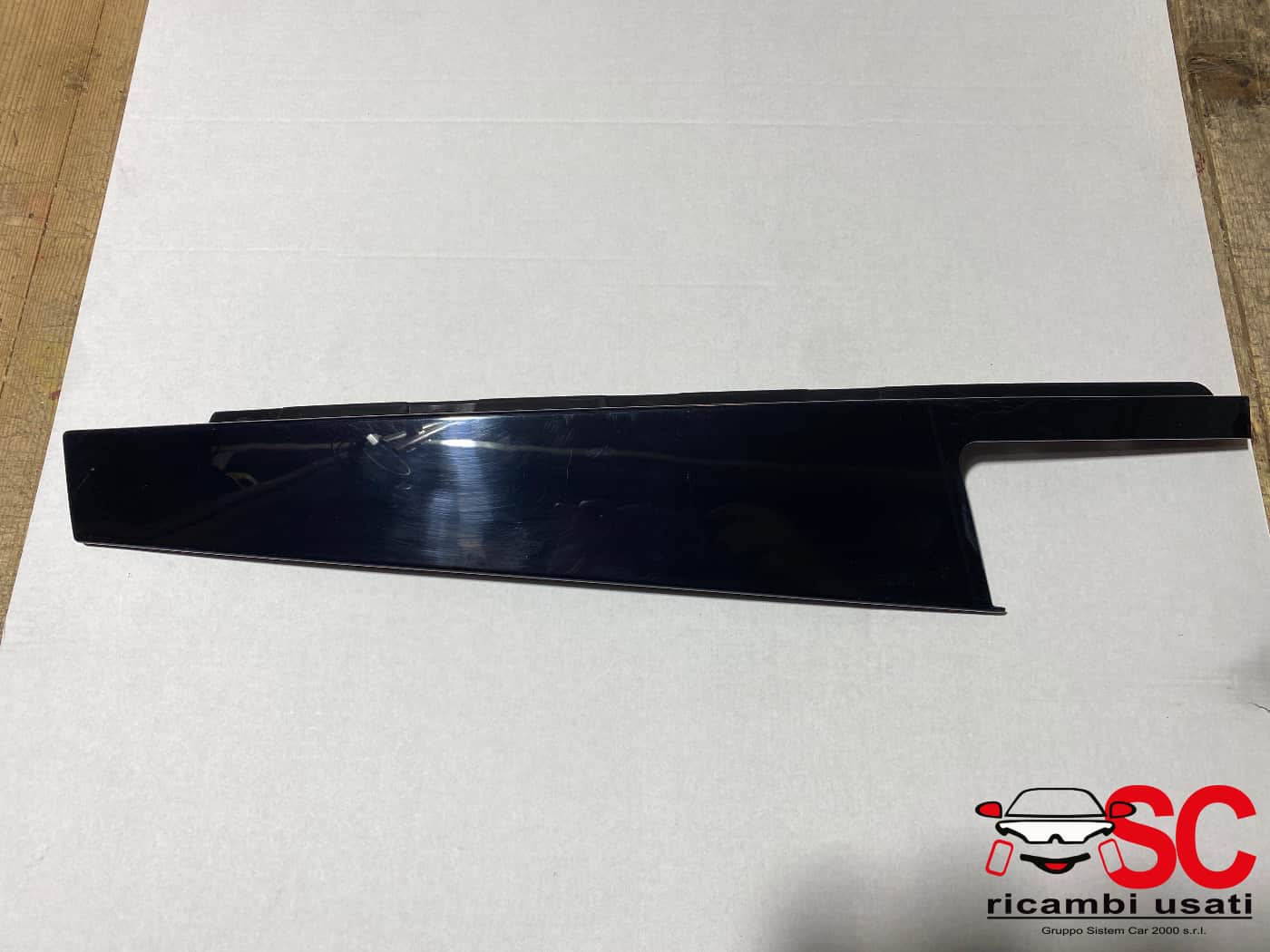 Modanatura Montante Porta Post Sx Bmw X1 F48 7349675 - 41022 Modanatura Montante Porta Post Sx Bmw X1 F48 7349675 - 41022