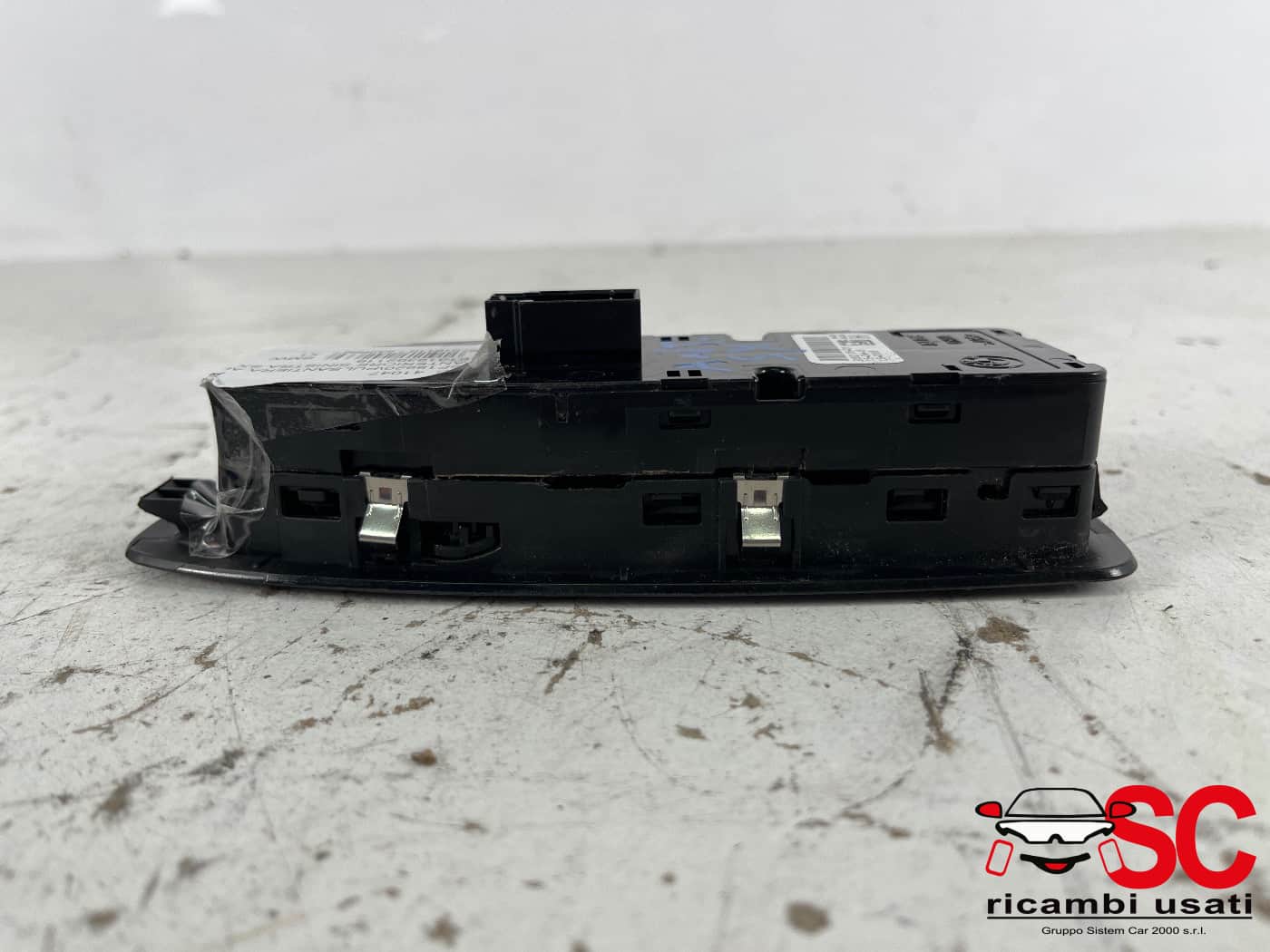 Pulsantiera Alzavetro Anteriore Sx Bmw X1 F48 61319362116 - 41047 Pulsantiera Alzavetro Anteriore Sx Bmw X1 F48 61319362116 - 41047