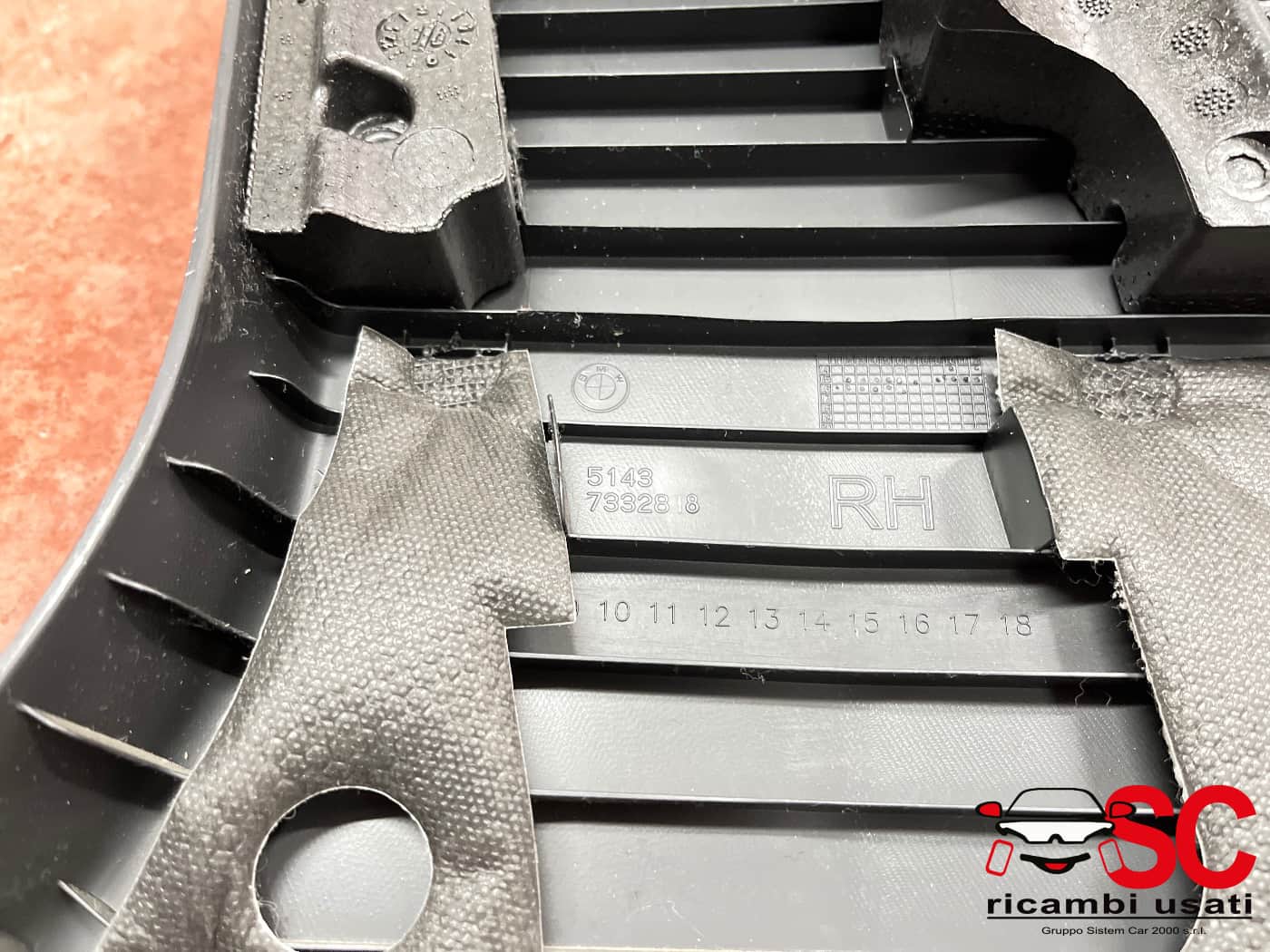 Rivestimento Montante Centrale Bmw X1 F48 51437332816 51437332818 51437332817 51437332815 - 41080 Rivestimento Montante Centrale Bmw X1 F48 51437332816 51437332818 51437332817 51437332815 - 41080